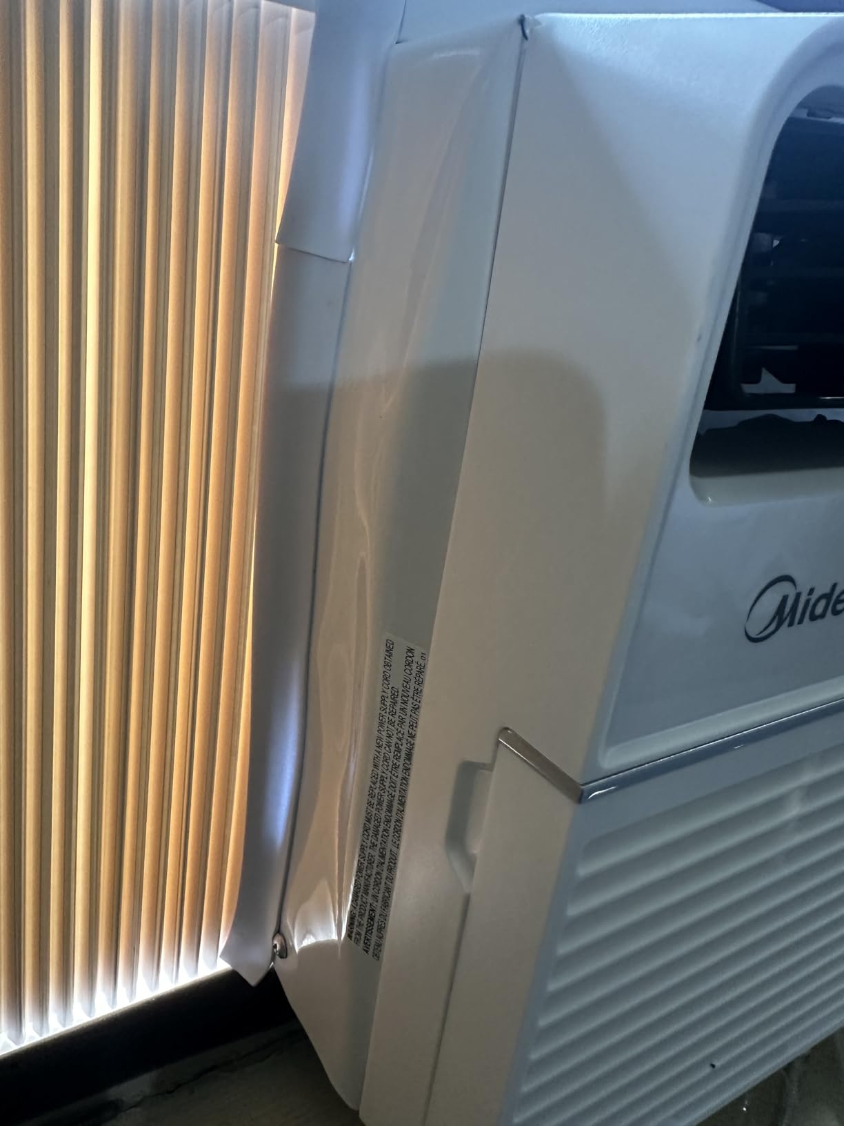 Midea 8,000 BTU Smart Inverter Window Air Conditioner with APP, Alexa Control, 115V AC Unit Cools up to 350 Sq. Ft, Quiet Operation, Energy Saving, Remote & Easy Installation Kit, White Customer Review Midea 8,000 BTU Smart Inverter Window Air Conditioner with APP, Alexa Control, 115V AC Unit Cools up to 350 Sq. Ft, Quiet Operation, Energy Saving, Remote & Easy Installation Kit, White - Customer Photo 1