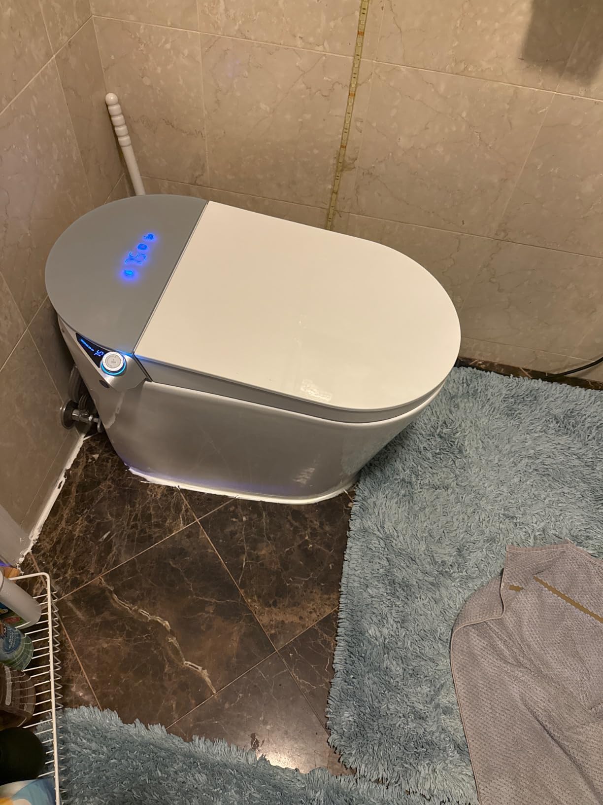 Smart Toilet with Built-In Bidet and Tank – Heated Seat, Dual Auto Flush, Warm Water & Dryer, Foot Sensor, Night Light, and Wireless Remote Control Customer Review Smart Toilet with Built-In Bidet and Tank – Heated Seat, Dual Auto Flush, Warm Water & Dryer, Foot Sensor, Night Light, and Wireless Remote Control - Customer Photo 1
