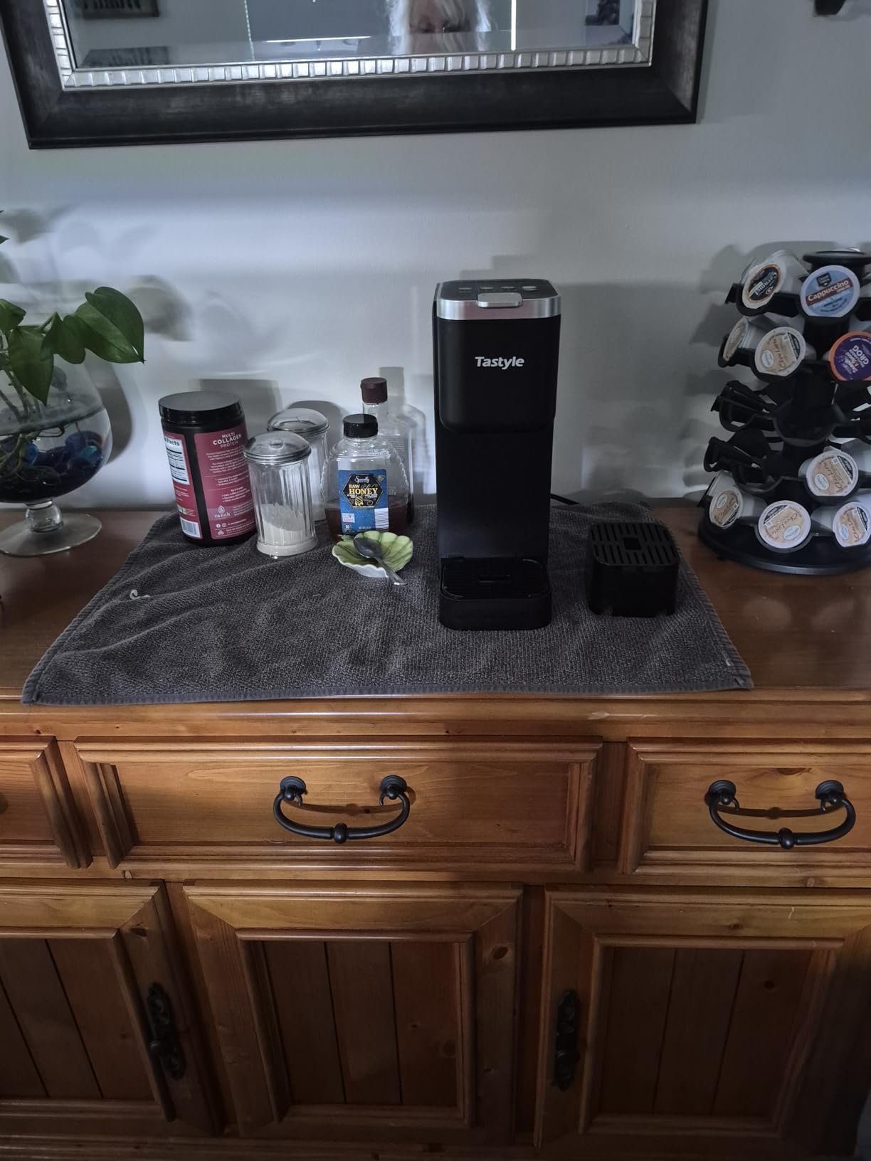 Single Serve Coffee Maker with Built-in Detachable Milk Frother, Iced and Hot Coffee Machine for K Cup & Grounds, 40oz Removable Water Reservoir, 6 Cup Sizes, Fits 7.3 Single Serve Coffee Maker with Built-in Detachable Milk Frother, Iced and Hot Coffee Machine for K Cup & Grounds, 40oz Removable Water Reservoir, 6 Cup Sizes, Fits 7.3