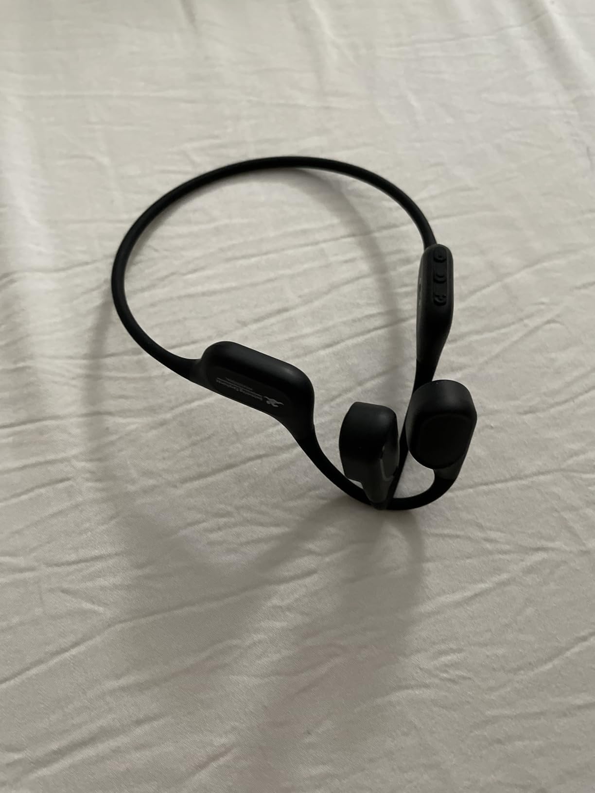 Bone Conduction Bluetooth Headphones-SurfAudio, IP68 Waterproof Swimming Headphones with 32GB MP3 Player, Lightweight Open Ear Design for Swimming/Surfing/Marathon/Cycling Customer Review Bone Conduction Bluetooth Headphones-SurfAudio, IP68 Waterproof Swimming Headphones with 32GB MP3 Player, Lightweight Open Ear Design for Swimming/Surfing/Marathon/Cycling - Customer Photo 2