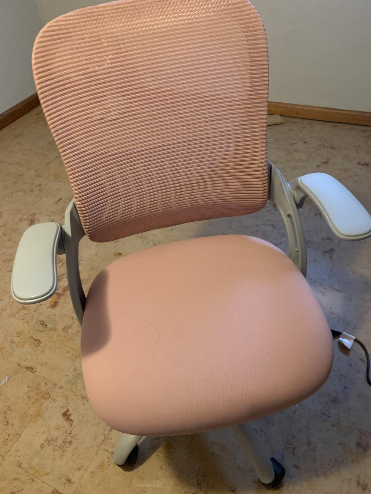 Sweetcrispy Office Computer Desk Chair, Ergonomic Mid-Back Mesh Rolling Work Swivel Task Chairs with Wheels, Comfortable Lumbar Support, Comfy Flip-up Arms for Home, Bedroom, Study, Student, Black Customer Review Sweetcrispy Office Computer Desk Chair, Ergonomic Mid-Back Mesh Rolling Work Swivel Task Chairs with Wheels, Comfortable Lumbar Support, Comfy Flip-up Arms for Home, Bedroom, Study, Student, Black - Customer Photo 1