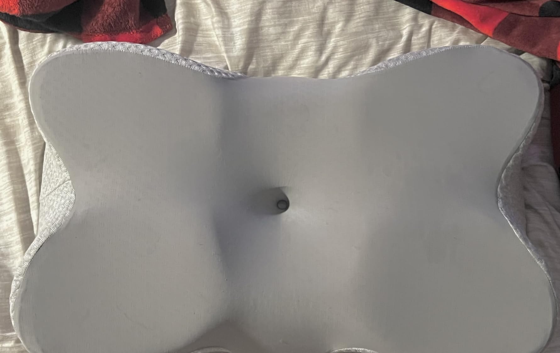 JOLLYVOGUE Cervical Neck Pillow for Pain Relief Memory Foam Side Sleeper Pillow with Cooling Pillowcase, Ergonomic Design for Back Stomach Sleepers, Medium, Grey Customer Review JOLLYVOGUE Cervical Neck Pillow for Pain Relief Memory Foam Side Sleeper Pillow with Cooling Pillowcase, Ergonomic Design for Back Stomach Sleepers, Medium, Grey - Customer Photo 1