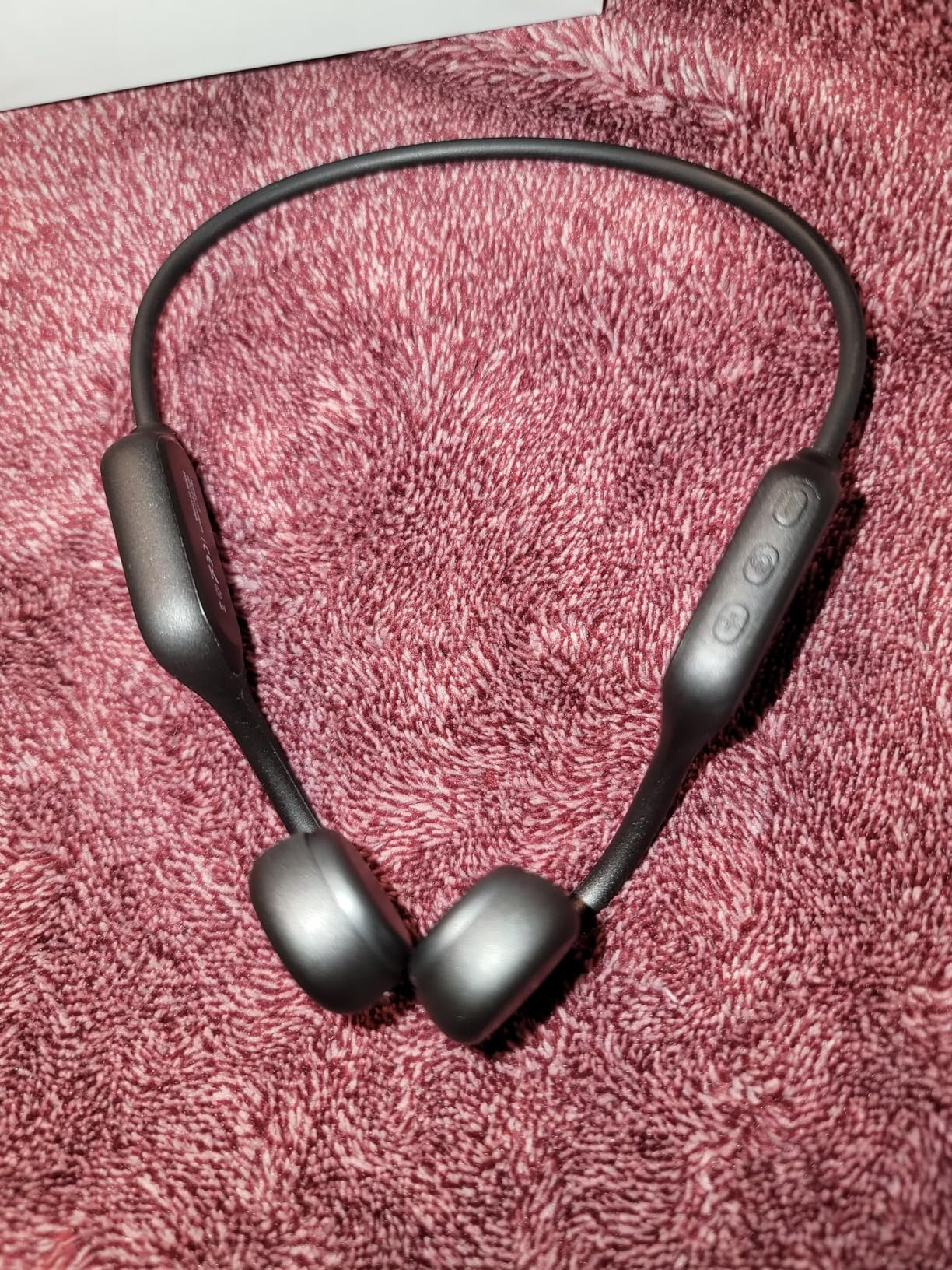Swimming Headphones, IPX8 Waterproof Bone Conduction Headphones, 32G Memory Sports Headphone, Open Ear Bluetooth 5.4 Underwater Headphone for Running, Cycling Customer Review Swimming Headphones, IPX8 Waterproof Bone Conduction Headphones, 32G Memory Sports Headphone, Open Ear Bluetooth 5.4 Underwater Headphone for Running, Cycling - Customer Photo 1