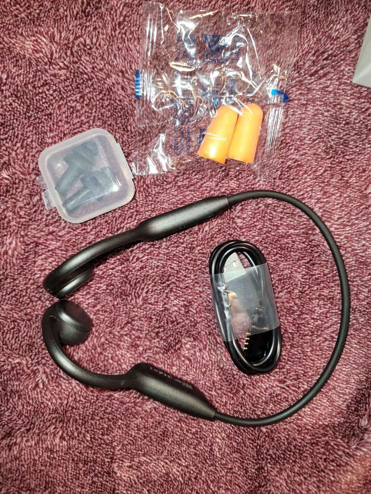 Swimming Headphones, IPX8 Waterproof Bone Conduction Headphones, 32G Memory Sports Headphone, Open Ear Bluetooth 5.4 Underwater Headphone for Running, Cycling Customer Review Swimming Headphones, IPX8 Waterproof Bone Conduction Headphones, 32G Memory Sports Headphone, Open Ear Bluetooth 5.4 Underwater Headphone for Running, Cycling - Customer Photo 2