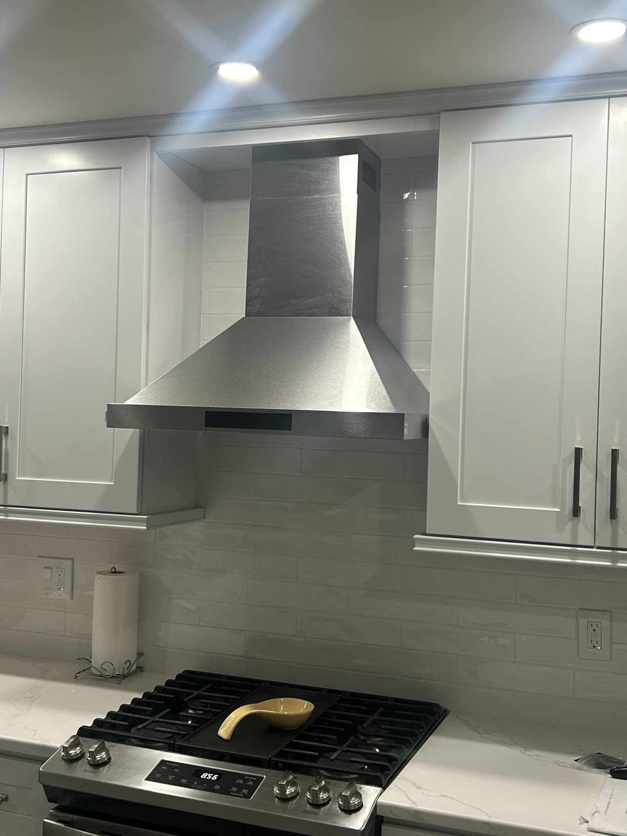 30 inch Range Hood Wall Mount, 1200 CFM with 4-Speed Gesture Sensing & Touch Control, Stainless Steel Ducted Kitchen Stove Vent Hoods with 2 LED Lights, Time Setting, Dishwasher-Safe Baffle Filters Customer Review 30 inch Range Hood Wall Mount, 1200 CFM with 4-Speed Gesture Sensing & Touch Control, Stainless Steel Ducted Kitchen Stove Vent Hoods with 2 LED Lights, Time Setting, Dishwasher-Safe Baffle Filters - Customer Photo 2