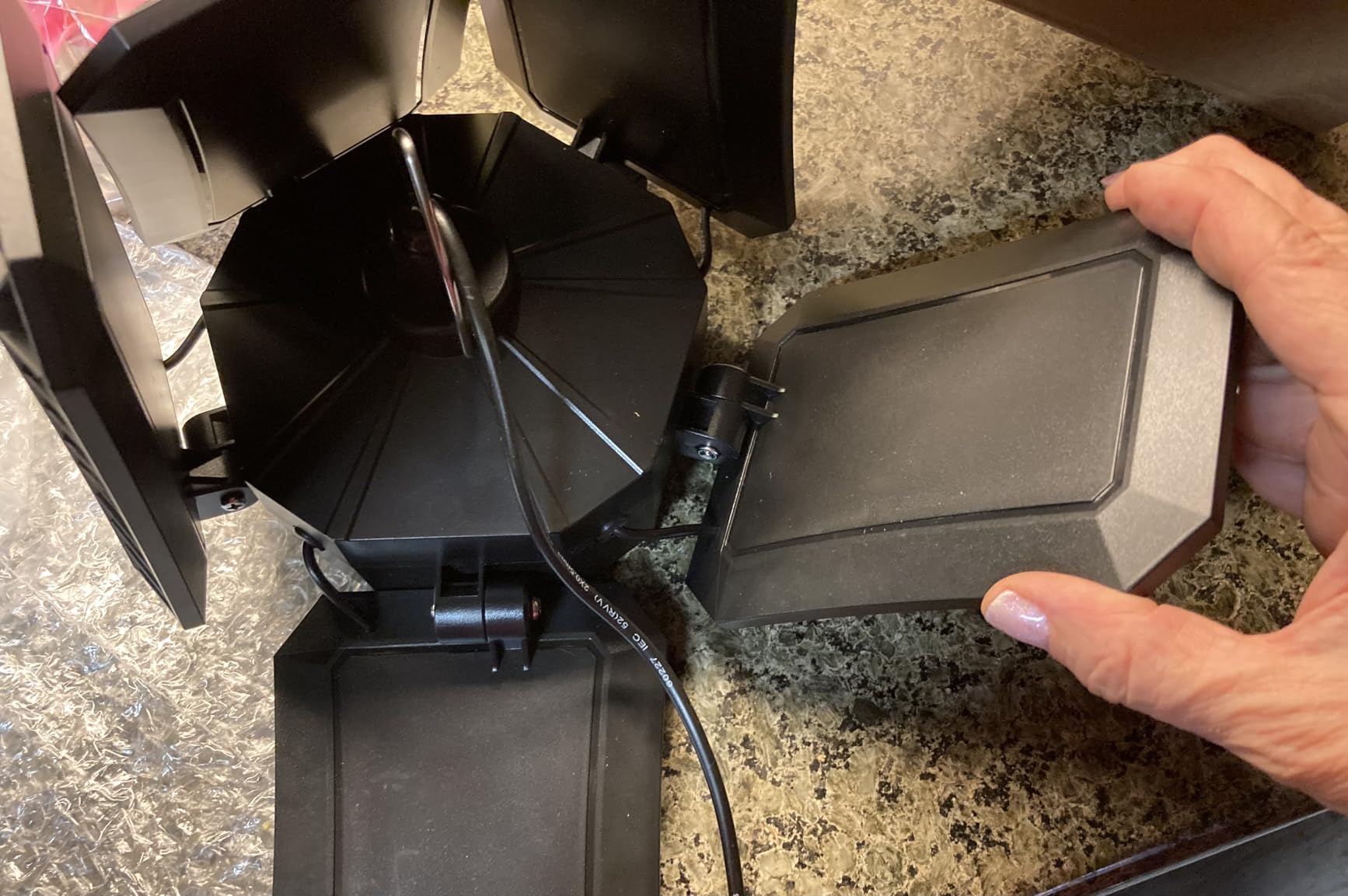Solar Light for Shed with Constant On & Motion Activated Simple 2 Modes Tempered-glass Solar Panel with 267 LED Large Pendant Lamp Outdoor Indoor for Garage Shop Barn Gazebo Coop Home Day & Night Use Customer Review Solar Light for Shed with Constant On & Motion Activated Simple 2 Modes Tempered-glass Solar Panel with 267 LED Large Pendant Lamp Outdoor Indoor for Garage Shop Barn Gazebo Coop Home Day & Night Use - Customer Photo 1