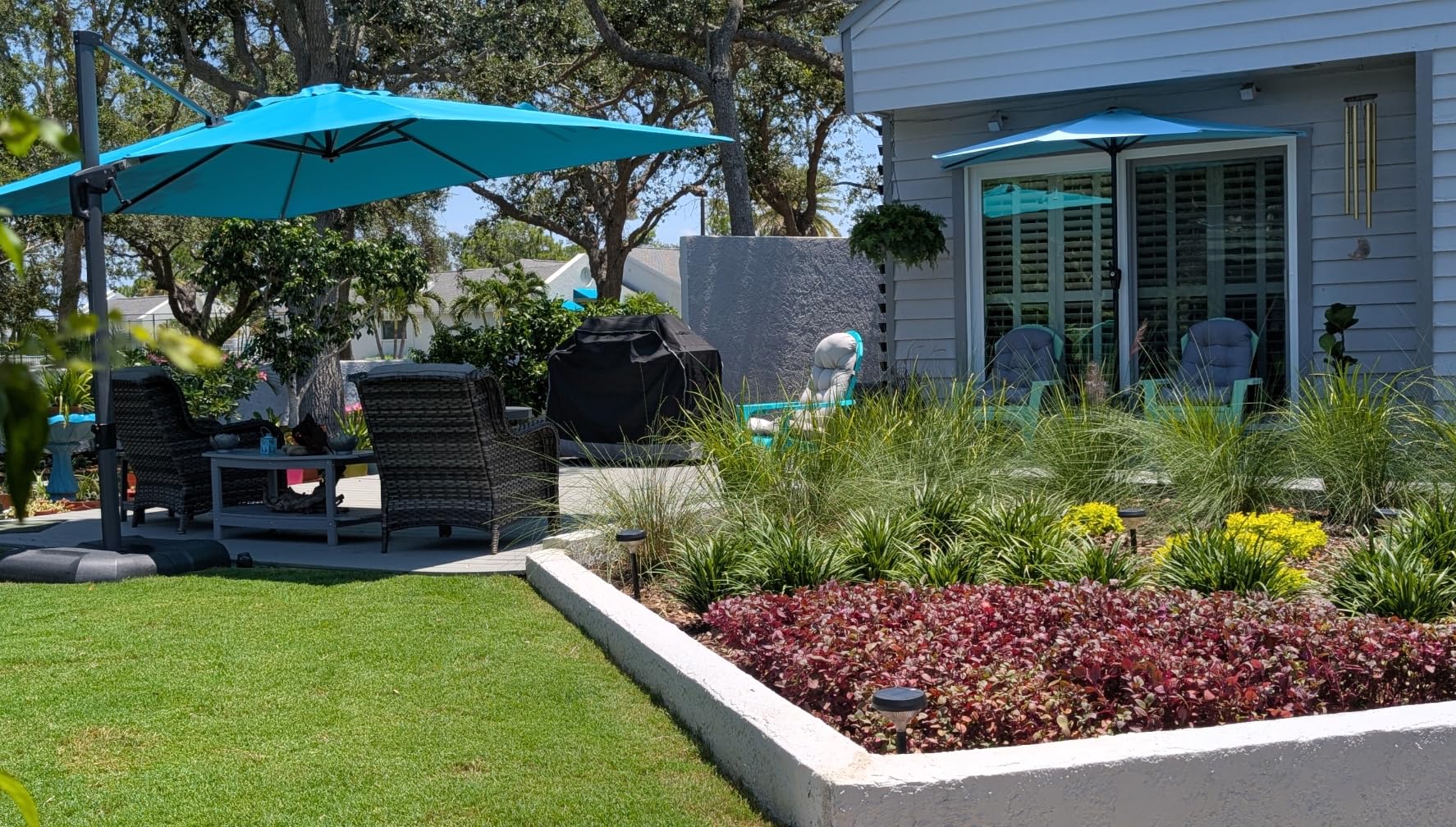 PURPLE LEAF 11 Feet Patio Round Cantilever Umbrella with Base Outdoor Aluminum Offset Umbrella with 360-degree Rotation for Pool Patio Garden Deck Navy Blue - Customer Photo 2