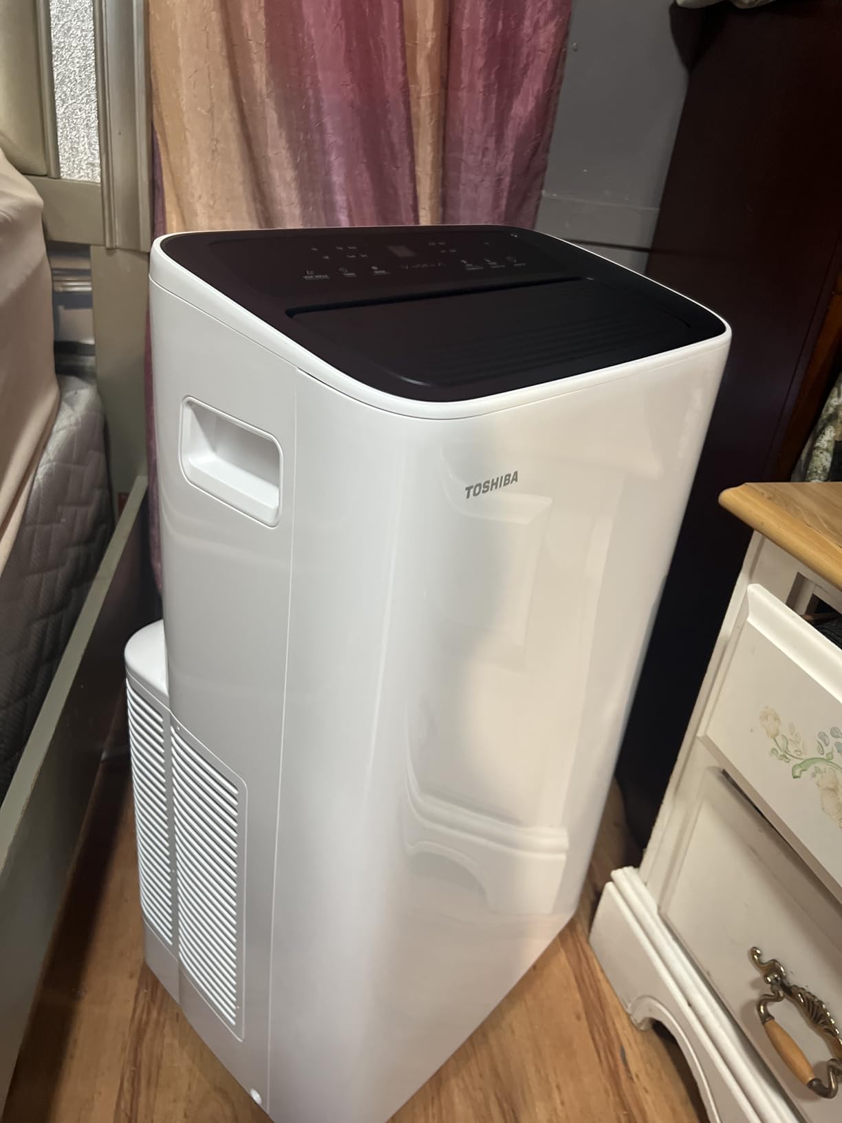 Toshiba PX0611CWRUFR 6,000 BTU (10,000 BTU ASHRAE) 115-Volt Smart Wi-Fi Portable Air Conditioner for Up To 250 Sq. Ft. - Certified Refurbished Customer Review Toshiba PX0611CWRUFR 6,000 BTU (10,000 BTU ASHRAE) 115-Volt Smart Wi-Fi Portable Air Conditioner for Up To 250 Sq. Ft. - Certified Refurbished - Customer Photo 1