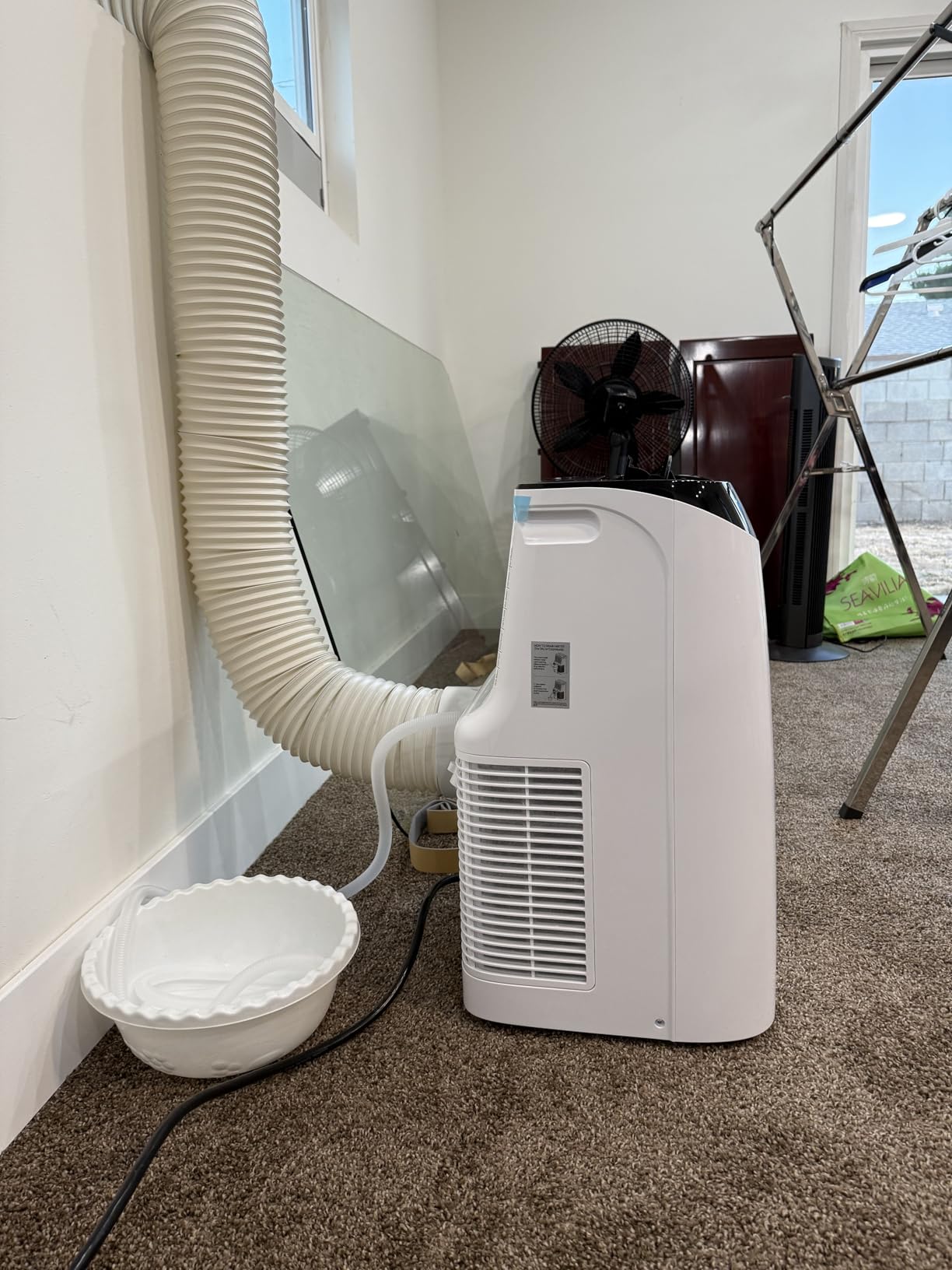 14,000 BTU Portable Air Conditioner Cools Up to 700 Sq.Ft, 3-IN-1 Energy Efficient Portable AC Unit with Remote Control & Installation Kits for Large Room, Campervan, Office, Temporary Space Customer Review 14,000 BTU Portable Air Conditioner Cools Up to 700 Sq.Ft, 3-IN-1 Energy Efficient Portable AC Unit with Remote Control & Installation Kits for Large Room, Campervan, Office, Temporary Space - Customer Photo 2