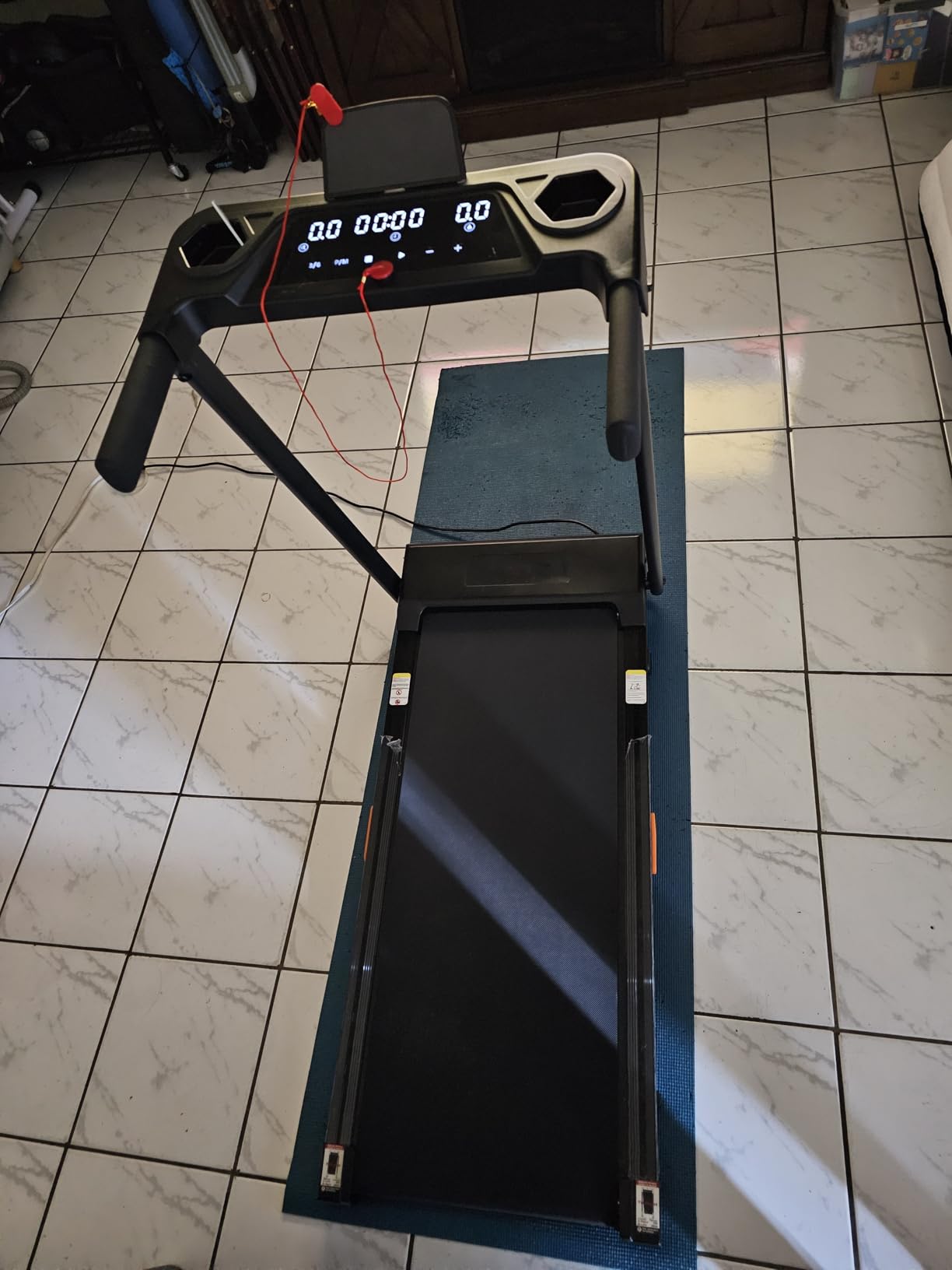 3-in-1 Treadmill with 14% Incline, Portable Treadmills for Home with Handle, Foldable Treadmills with 300 Lbs Weight Capacity, 3.0HP Quiet Walking Pad Treadmill, Three Touch Screen Customer Review 3-in-1 Treadmill with 14% Incline, Portable Treadmills for Home with Handle, Foldable Treadmills with 300 Lbs Weight Capacity, 3.0HP Quiet Walking Pad Treadmill, Three Touch Screen - Customer Photo 1