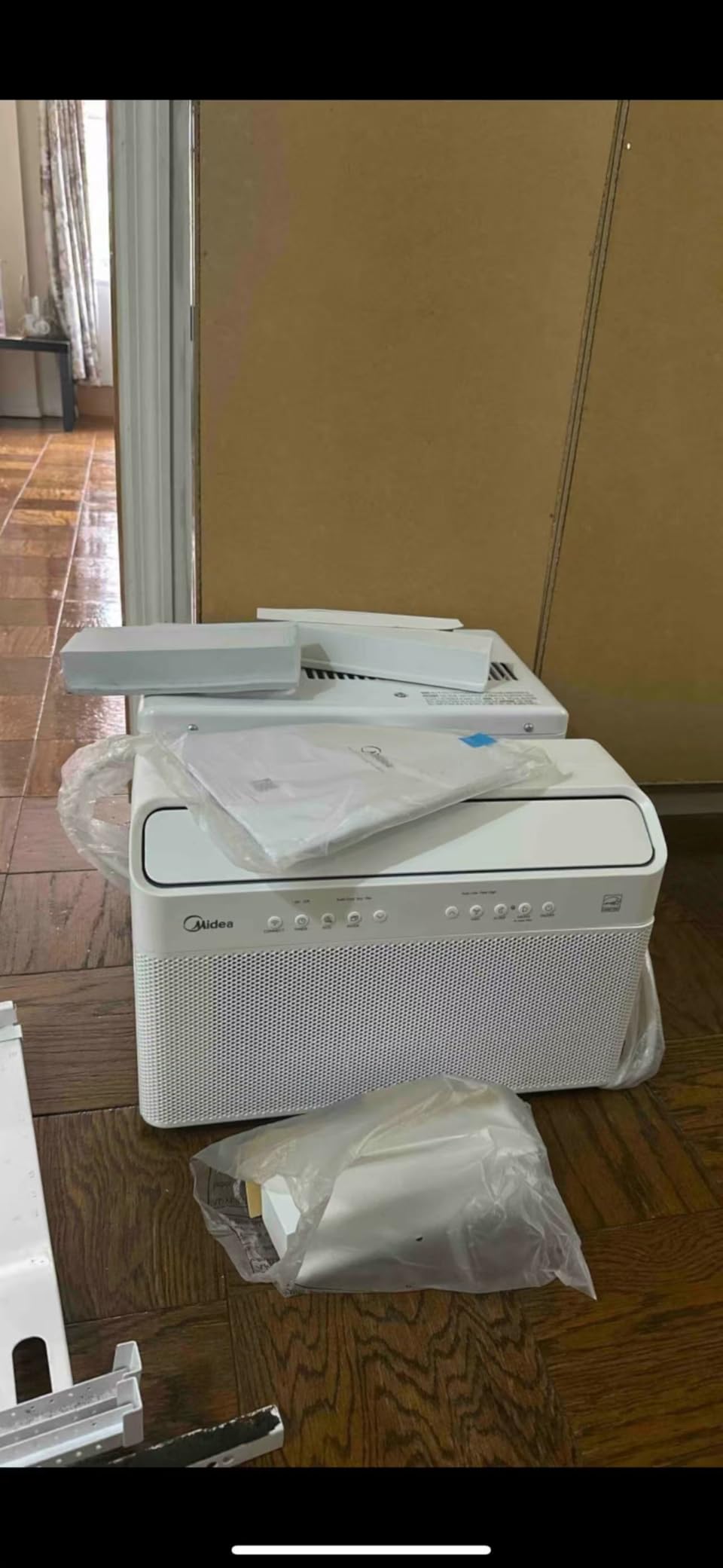 Midea 8,000 BTU U Shaped Smart Inverter Window Air Conditioner - Cools 350 Sq Ft, Ultra Quiet with Open Window Flexibility - Alexa/Google Assistant Compatible - 35% Energy Savings, Remote (Updated) Customer Review Midea 8,000 BTU U Shaped Smart Inverter Window Air Conditioner - Cools 350 Sq Ft, Ultra Quiet with Open Window Flexibility - Alexa/Google Assistant Compatible - 35% Energy Savings, Remote (Updated) - Customer Photo 1