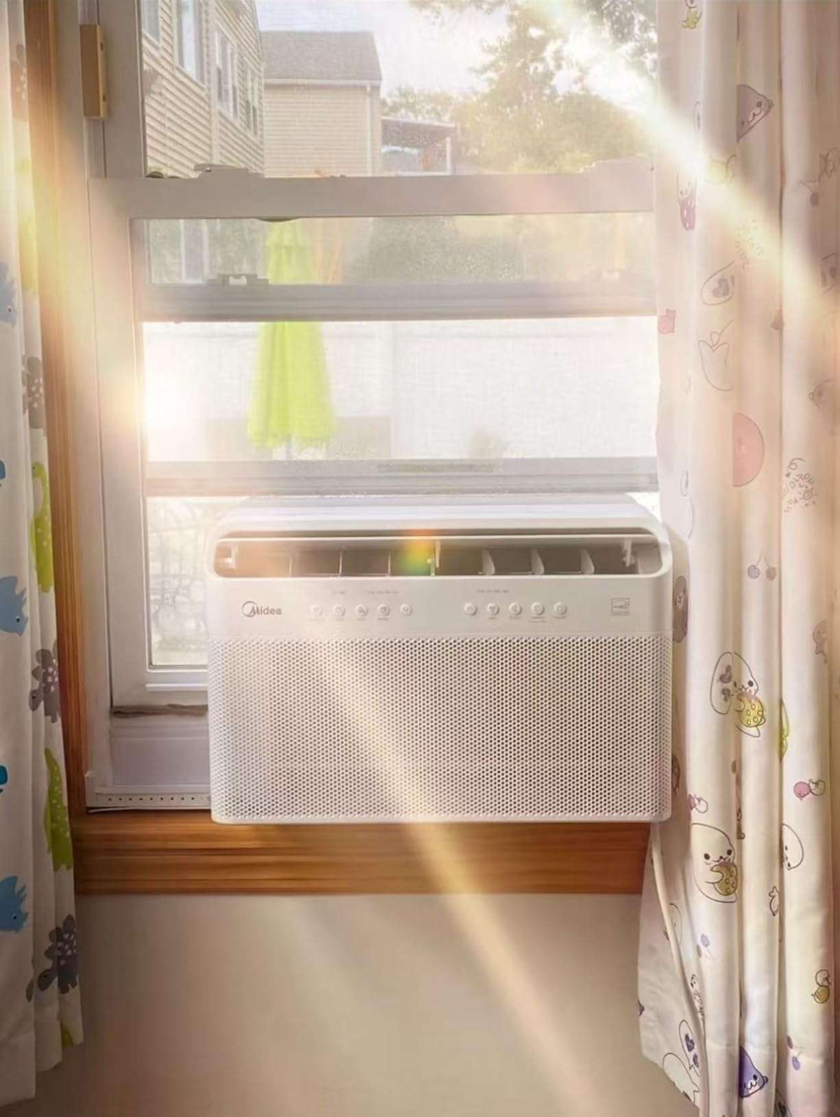 Midea 8,000 BTU U Shaped Smart Inverter Window Air Conditioner - Cools 350 Sq Ft, Ultra Quiet with Open Window Flexibility - Alexa/Google Assistant Compatible - 35% Energy Savings, Remote (Updated) Customer Review Midea 8,000 BTU U Shaped Smart Inverter Window Air Conditioner - Cools 350 Sq Ft, Ultra Quiet with Open Window Flexibility - Alexa/Google Assistant Compatible - 35% Energy Savings, Remote (Updated) - Customer Photo 2