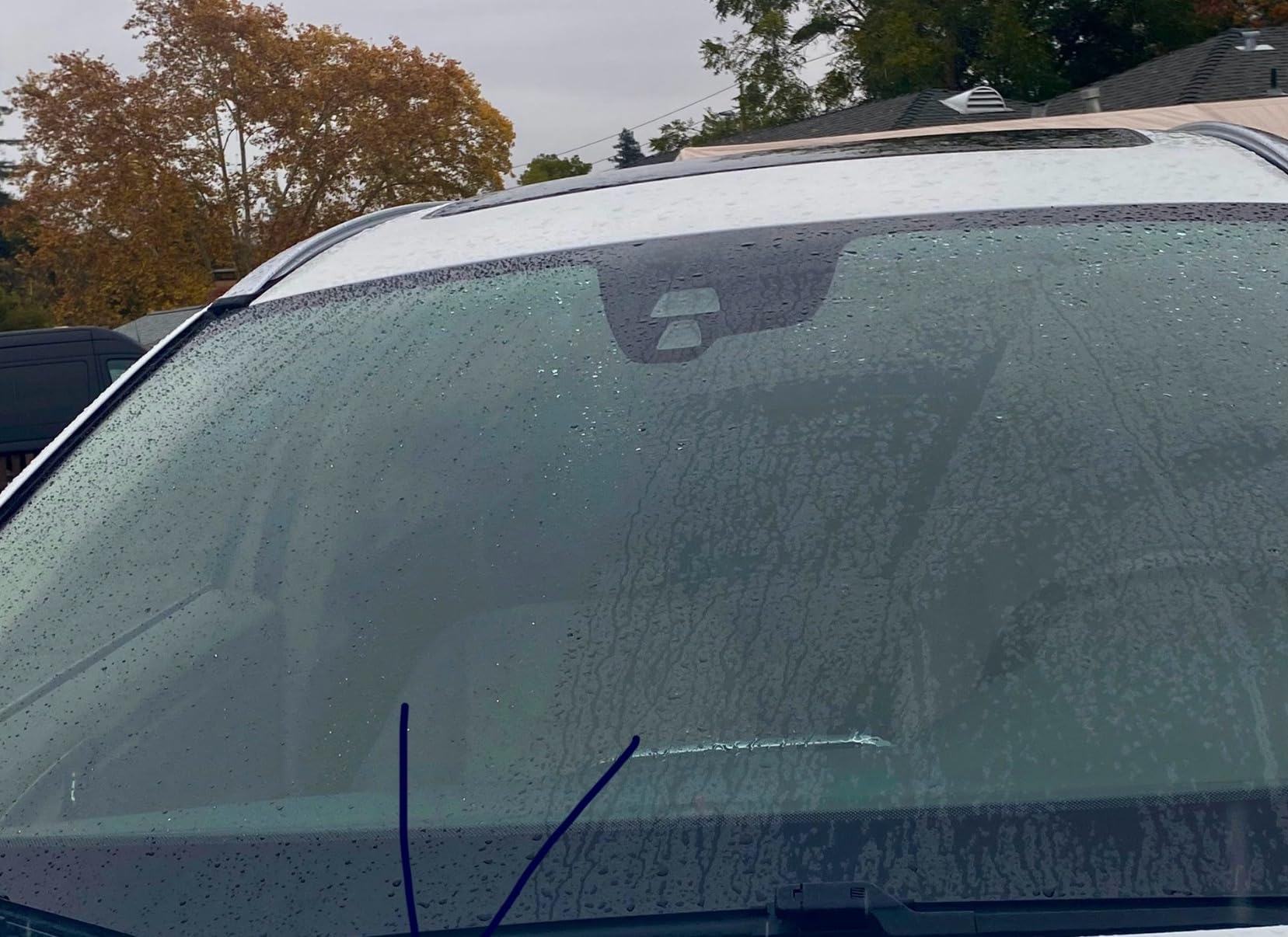 Rain-X 800002243 Glass Treatment, 7 oz. - Exterior Glass Treatment To Dramatically Improve Wet Weather Driving Visibility During All Weather Conditions Customer Review Rain-X 800002243 Glass Treatment, 7 oz. - Exterior Glass Treatment To Dramatically Improve Wet Weather Driving Visibility During All Weather Conditions - Customer Photo 1