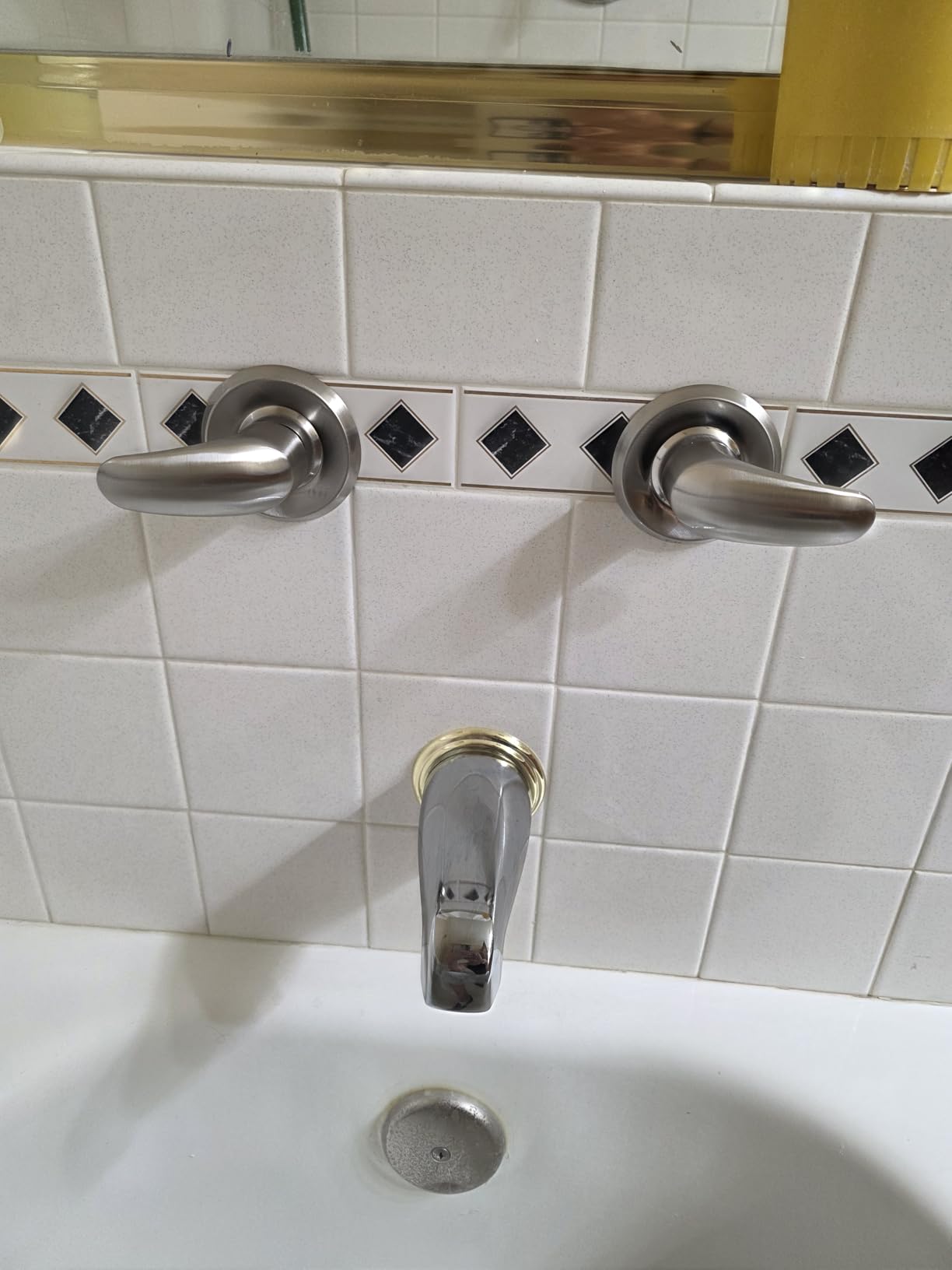 Kingston Brass KB248LL Legacy Tub and Shower Faucet, Brushed Nickel Customer Review Kingston Brass KB248LL Legacy Tub and Shower Faucet, Brushed Nickel - Customer Photo 1