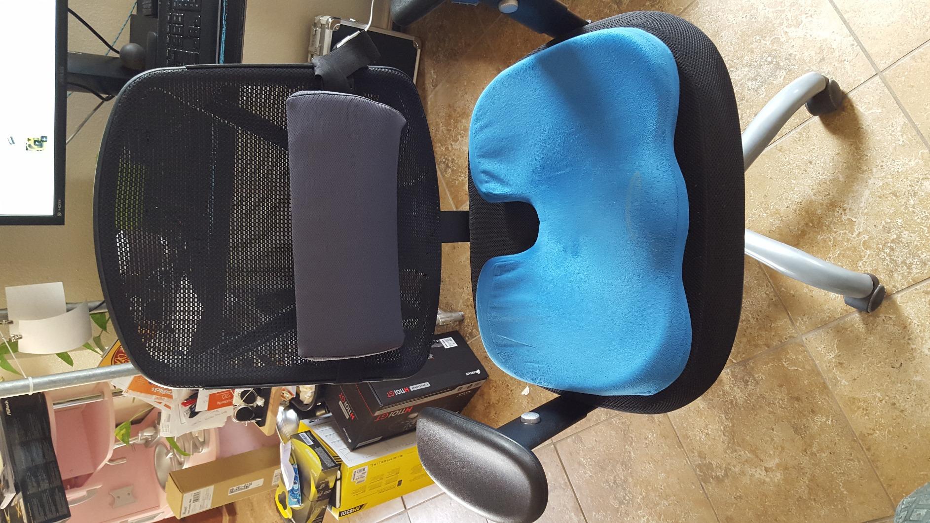 OPTP The Original McKenzie Slimline Lumbar Support – USA-Made Lower Back Support for Office Chair, Car Back Support, and Travel Lumbar Pillow. The Preferred Lumbar Cushion by Physical Therapists. Customer Review OPTP The Original McKenzie Slimline Lumbar Support – USA-Made Lower Back Support for Office Chair, Car Back Support, and Travel Lumbar Pillow. The Preferred Lumbar Cushion by Physical Therapists. - Customer Photo 2