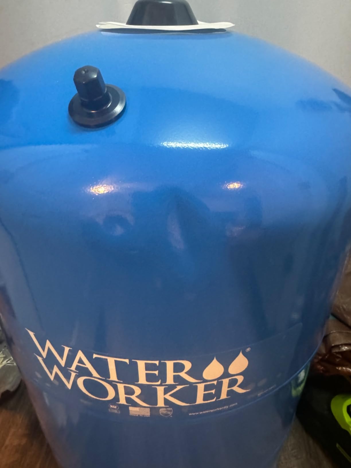 WaterWorker HT-30B Vertical Pressure Well Tank, 30-gallon tank with 26-gallon capacity, Blue Customer Review WaterWorker HT-30B Vertical Pressure Well Tank, 30-gallon tank with 26-gallon capacity, Blue - Customer Photo 2
