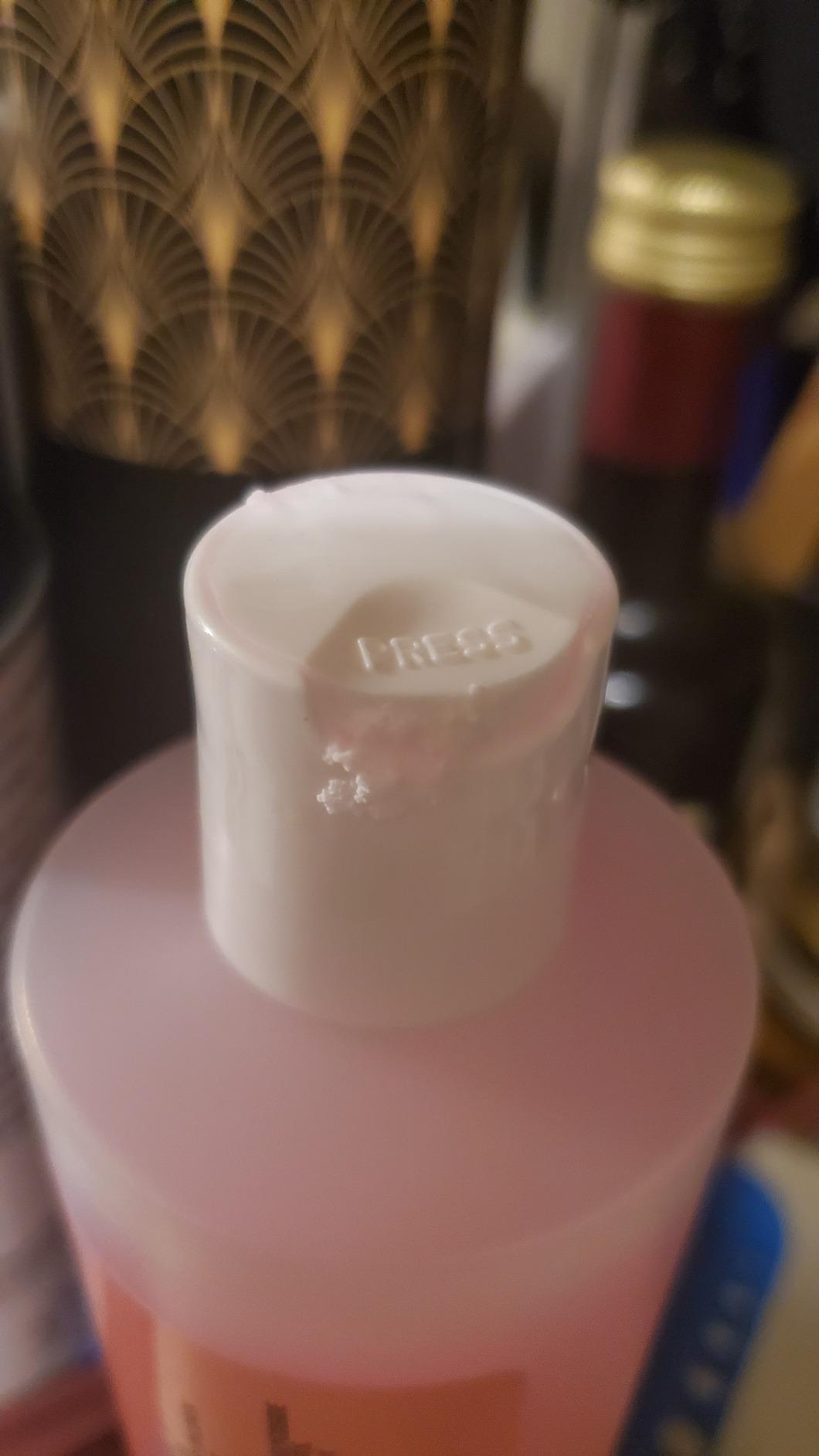 Pink Soap 12-Ounce Brush Cleaner and Conditioner (00132-66) Customer Review Pink Soap 12-Ounce Brush Cleaner and Conditioner (00132-66) - Customer Photo 1