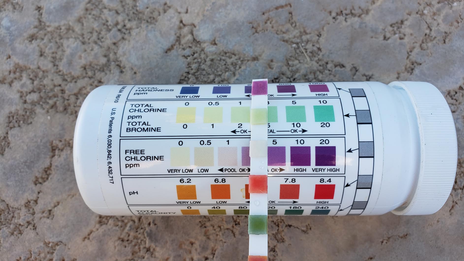 AquaChek 7-Way Pool and Spa Test Strips - Silver Pool Test Strips For pH, Total Chlorine, Free Chlorine, Bromine, Alkalinity, Total Hardness, and Cyanuric Acid - Water Quality Testing Kit (100 Strips) - Customer Photo 2