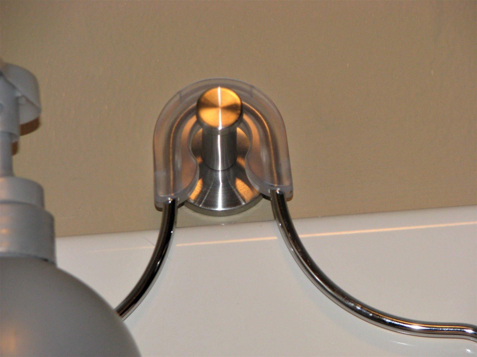 Zenna Home Rust-Resistant Hanging Shower Caddy for Handheld Shower Heads, Over the Shower Head Caddy with 2-Way Adjustable Baskets and Storage Hooks, Bathroom Hanging Organizer, Stainless Steel Customer Review Zenna Home Rust-Resistant Hanging Shower Caddy for Handheld Shower Heads, Over the Shower Head Caddy with 2-Way Adjustable Baskets and Storage Hooks, Bathroom Hanging Organizer, Stainless Steel - Customer Photo 2
