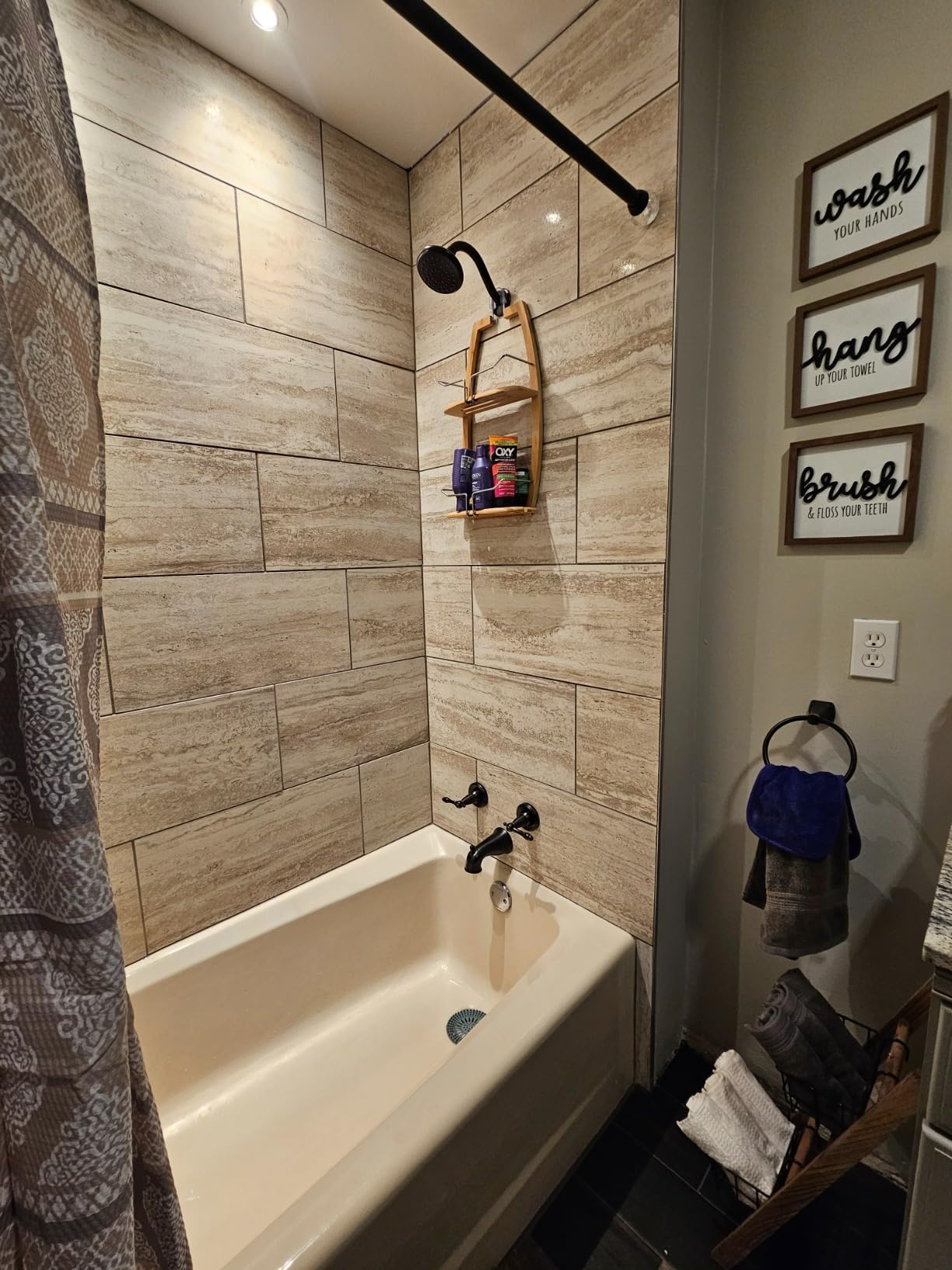 Design House 523472 Oakmont Classic Bath and Shower Trim with Single-Function Shower Head, 2-Handle Faucet and Valve Customer Review Design House 523472 Oakmont Classic Bath and Shower Trim with Single-Function Shower Head, 2-Handle Faucet and Valve - Customer Photo 2