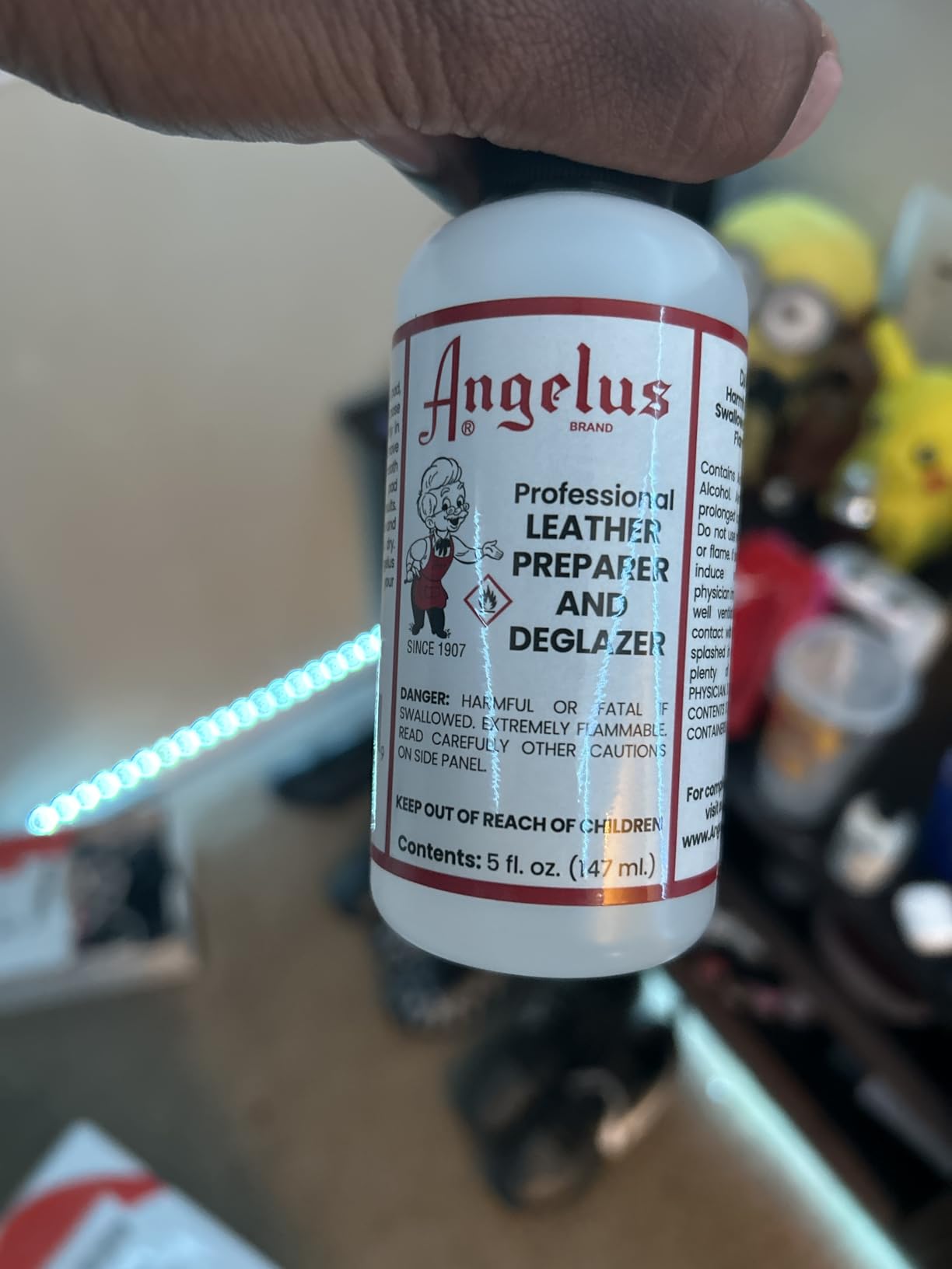 Angelus Leather Preparer & Deglazer 5 Oz Customer Review Angelus Leather Preparer & Deglazer 5 Oz - Customer Photo 2