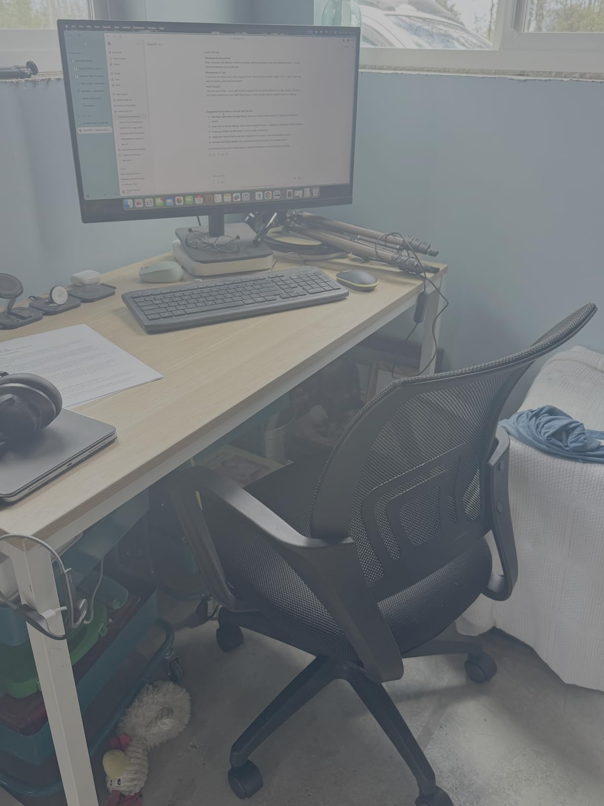 BestOffice | Ergonomic Office Chair | Mid-Back Swivel Desk Chair | Breathable Backrest & Lumbar Support | Adjustable Height | Sponge Seat | Rolling Wheels | Black | for Adults & Women Customer Review BestOffice | Ergonomic Office Chair | Mid-Back Swivel Desk Chair | Breathable Backrest & Lumbar Support | Adjustable Height | Sponge Seat | Rolling Wheels | Black | for Adults & Women - Customer Photo 2