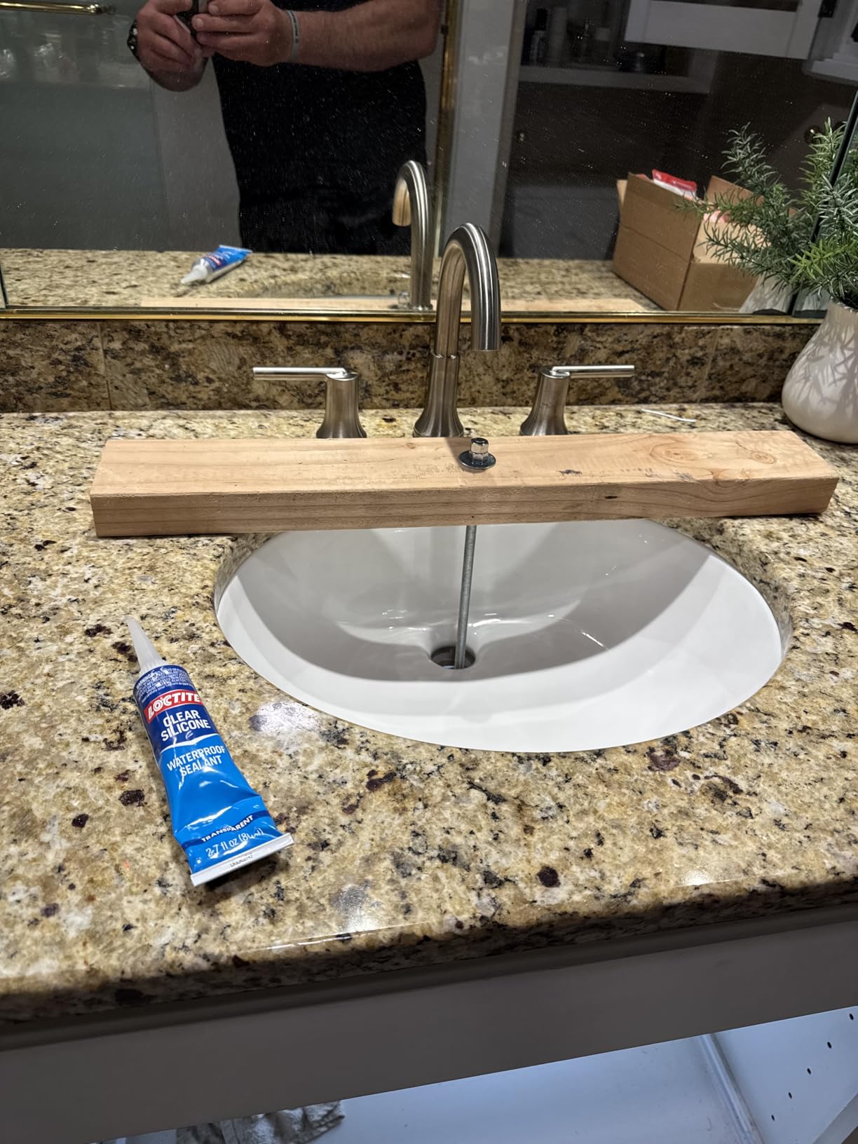 J-B Weld 31310 All-Purpose RTV Silicone Sealant and Adhesive - 3 oz. - Clear - Customer Photo 1