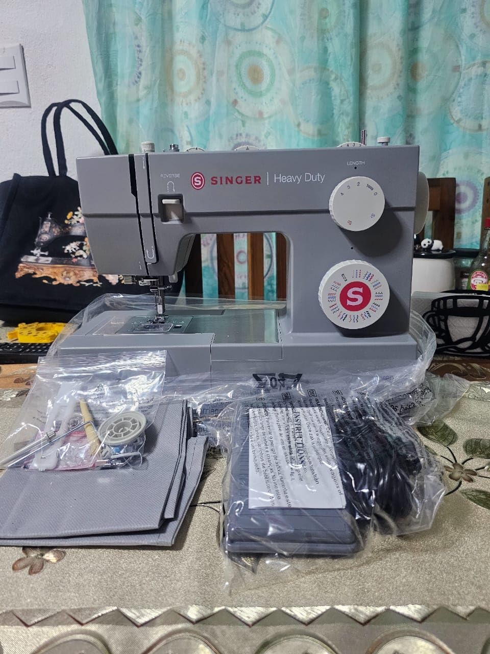 SINGER Heavy Duty 4432 High Speed Sewing Machine with Accessory Kit | Strong Motor With Enhanced Piercing Power, 110 Stitch Applications, Full Metal frame, 1-step Buttonhole & LED Light Customer Review SINGER Heavy Duty 4432 High Speed Sewing Machine with Accessory Kit | Strong Motor With Enhanced Piercing Power, 110 Stitch Applications, Full Metal frame, 1-step Buttonhole & LED Light - Customer Photo 1