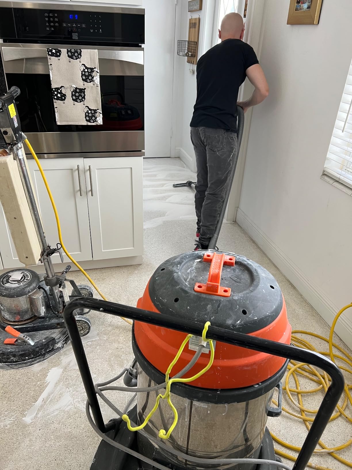 Industrial Vacuum Cleaner Wet/Dry - 2 Motors - 21 Gallon JM773 Customer Review Industrial Vacuum Cleaner Wet/Dry - 2 Motors - 21 Gallon JM773 - Customer Photo 1