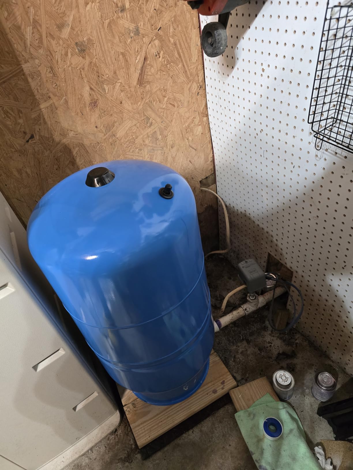 WX 202 Amtrol 20 Gallon Well-X-Trol free standing Water Well PRESSURE TANK 144S29 Customer Review WX 202 Amtrol 20 Gallon Well-X-Trol free standing Water Well PRESSURE TANK 144S29 - Customer Photo 1