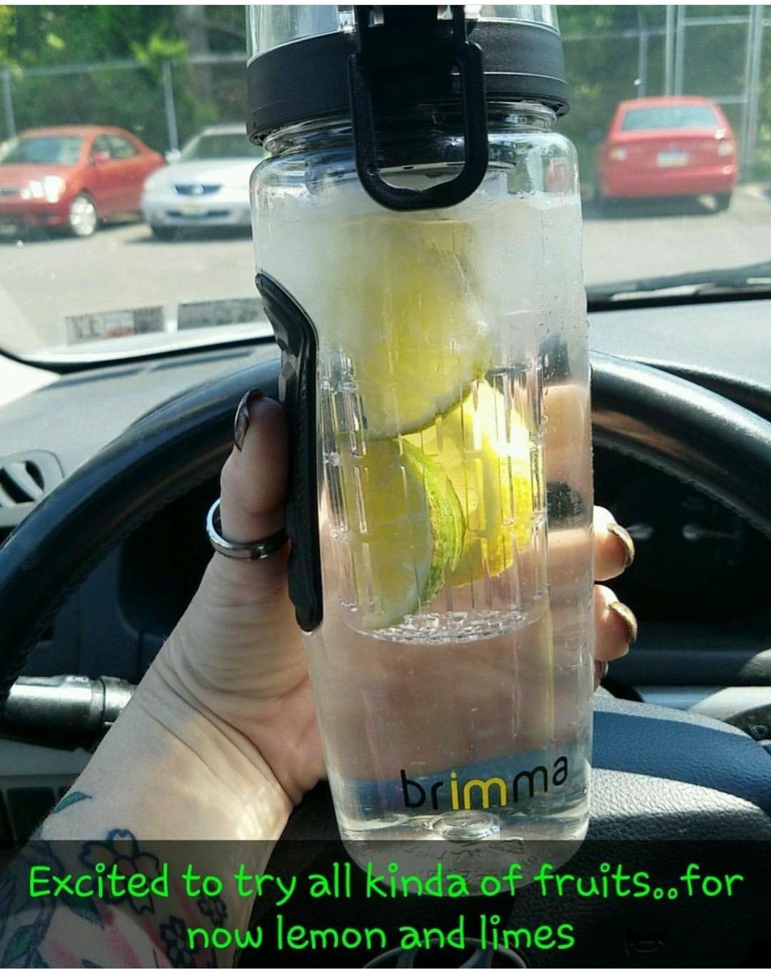Brimma Fruit Infuser Water Bottle - 32 oz Large, Leakproof Plastic Fruit Infusion Water Bottle for Gym, Camping, and Travel Customer Review Brimma Fruit Infuser Water Bottle - 32 oz Large, Leakproof Plastic Fruit Infusion Water Bottle for Gym, Camping, and Travel - Customer Photo 2