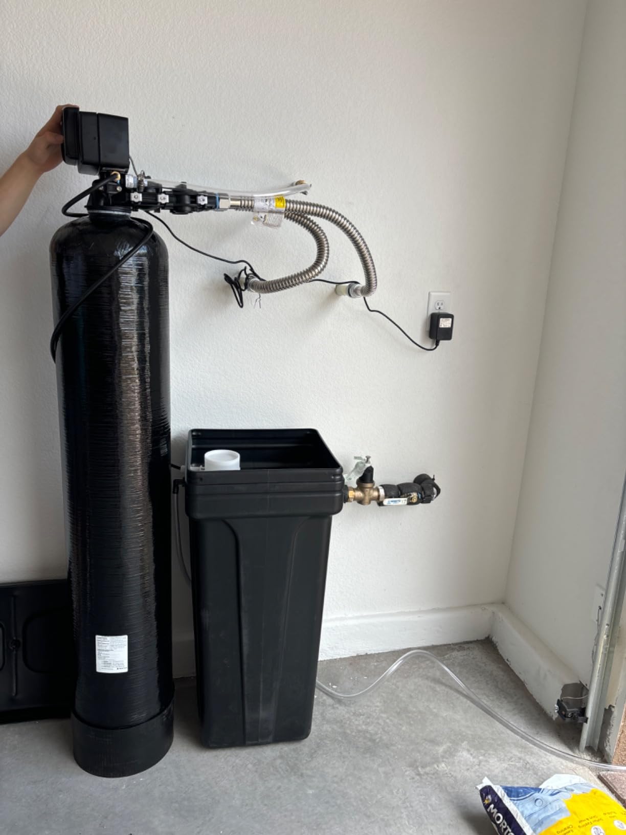 DURAWATER Fleck 5600 SXT Whole House Water Softener 48,000 Grains Ships Loaded with Resin in Tank Customer Review DURAWATER Fleck 5600 SXT Whole House Water Softener 48,000 Grains Ships Loaded with Resin in Tank - Customer Photo 2