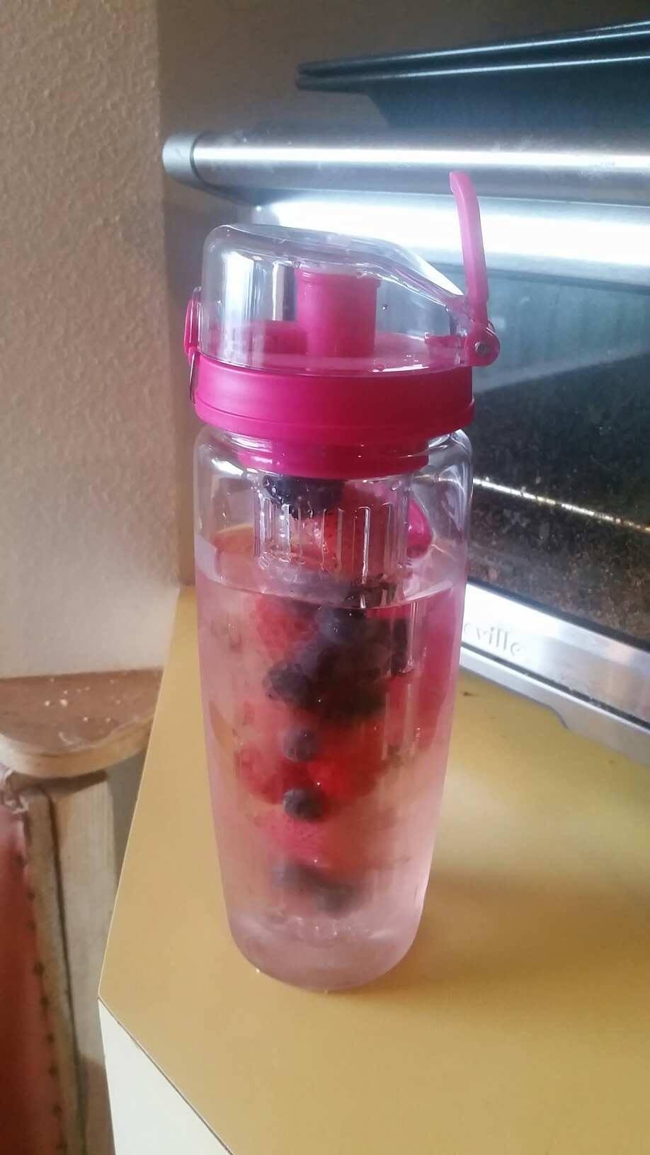 AquaFrut 32 OZ Fruit Infuser Water Bottle BPA-Free Fruit Infusion Sports Bottle - Flip Top Lid w Drinking Spout, Leak Proof, Made of Durable Tritan. Free Recipe eBook! (Purple) Customer Review AquaFrut 32 OZ Fruit Infuser Water Bottle BPA-Free Fruit Infusion Sports Bottle - Flip Top Lid w Drinking Spout, Leak Proof, Made of Durable Tritan. Free Recipe eBook! (Purple) - Customer Photo 2