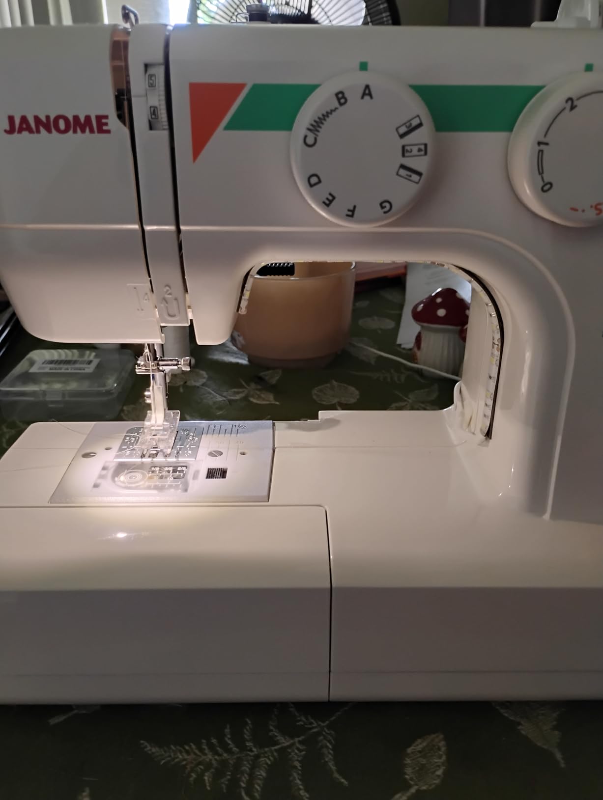 Janome MOD-19 Easy-to-Use Sewing Machine with 19 Stitches, Automatic Needle Threader and 5-Piece Feed Dogs,white Customer Review Janome MOD-19 Easy-to-Use Sewing Machine with 19 Stitches, Automatic Needle Threader and 5-Piece Feed Dogs,white - Customer Photo 1