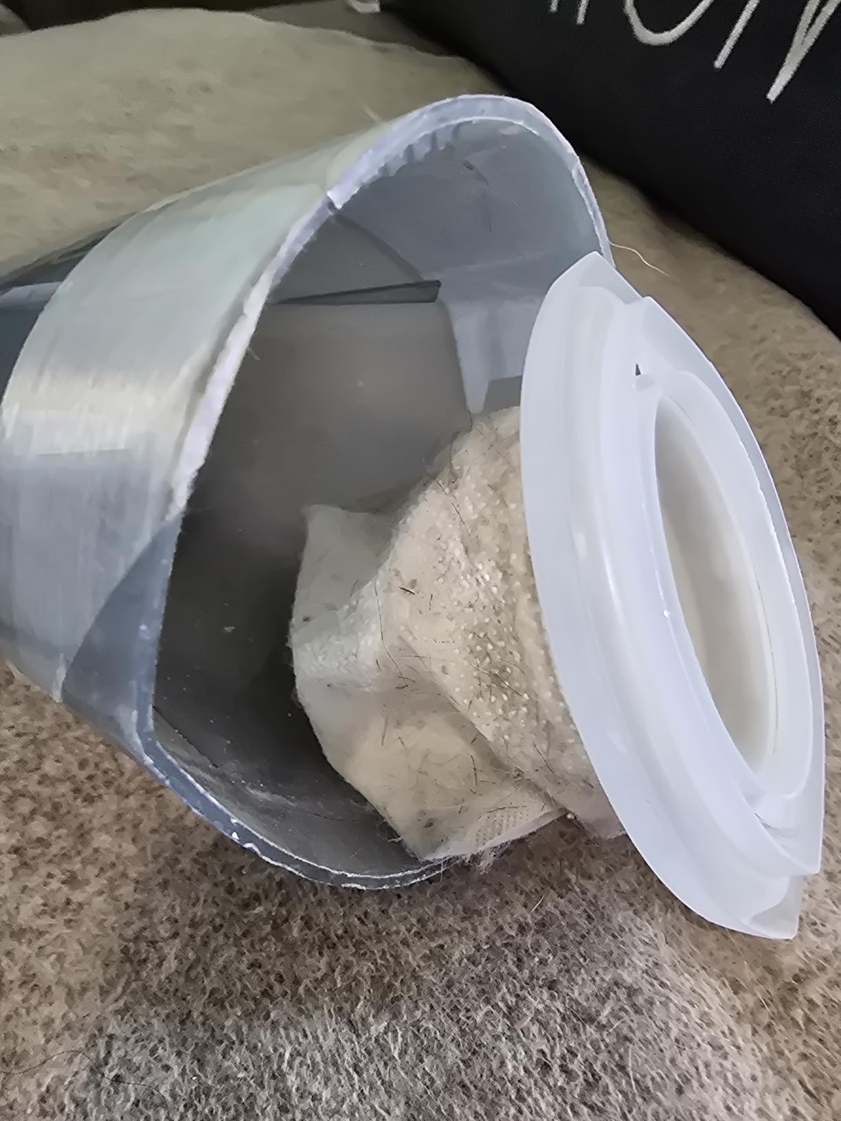 BLACK+DECKER Cordless Lithium Handheld Power Vacuum with Wall Mount Base and Charger, White (HNV220BCZ10FF) Customer Review BLACK+DECKER Cordless Lithium Handheld Power Vacuum with Wall Mount Base and Charger, White (HNV220BCZ10FF) - Customer Photo 1