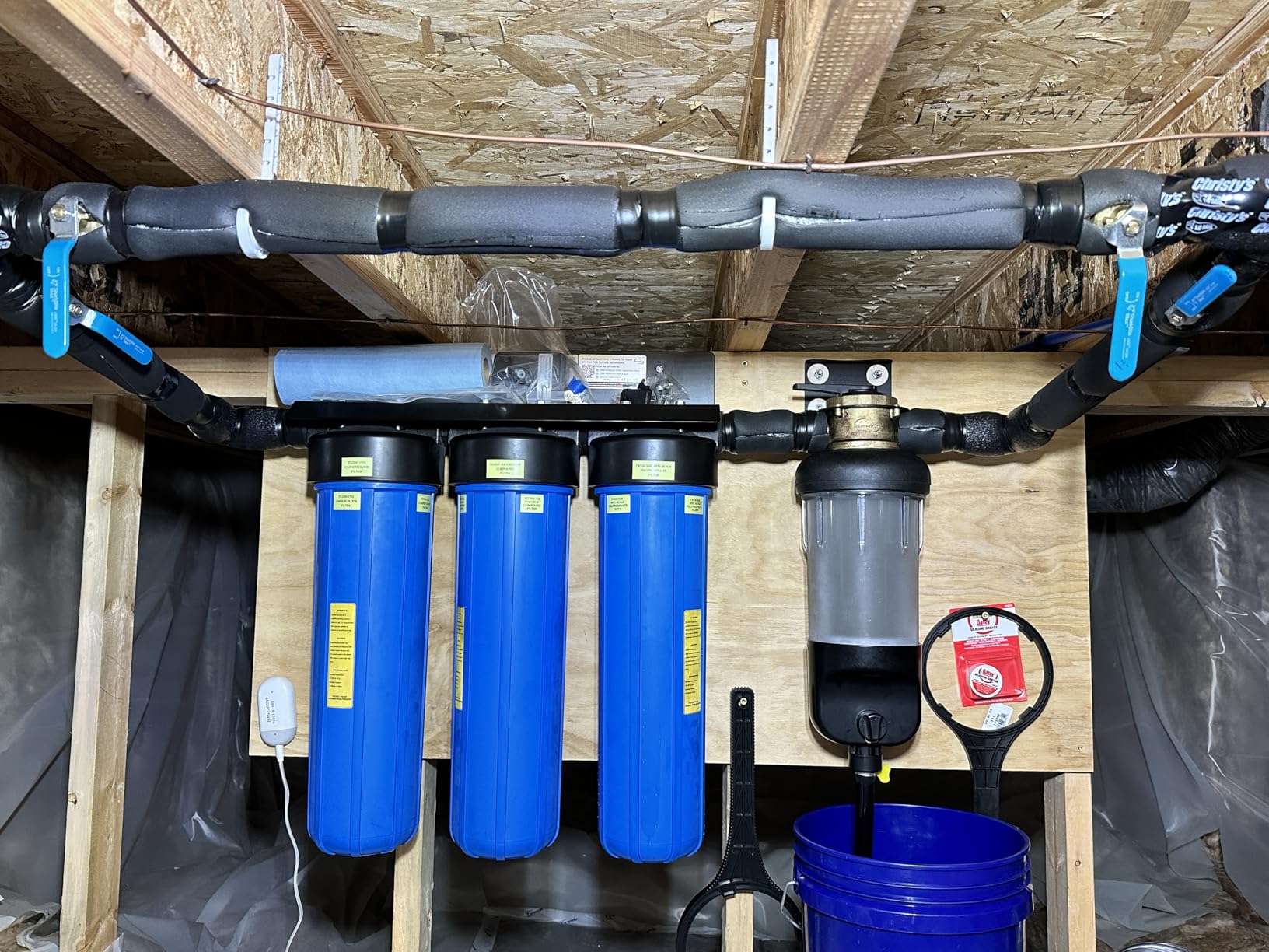 iSpring Whole House Water Filter System, Reduces Iron, Manganese, Chlorine, Sediment, Taste, and Odor, 3-Stage Iron Filter Whole House, Model: WGB32BM Customer Review iSpring Whole House Water Filter System, Reduces Iron, Manganese, Chlorine, Sediment, Taste, and Odor, 3-Stage Iron Filter Whole House, Model: WGB32BM - Customer Photo 2