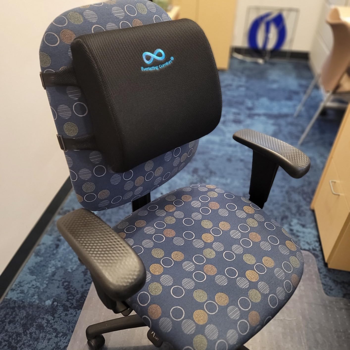 Everlasting Comfort Lumbar Support Pillow for Office Chair - Memory Foam Back Cushion for Chair, Car, Couch - Lumbar Pillow Promotes Better Posture, Back Pain Relief - Ideal for Gaming and Desk Chairs Customer Review Everlasting Comfort Lumbar Support Pillow for Office Chair - Memory Foam Back Cushion for Chair, Car, Couch - Lumbar Pillow Promotes Better Posture, Back Pain Relief - Ideal for Gaming and Desk Chairs - Customer Photo 3