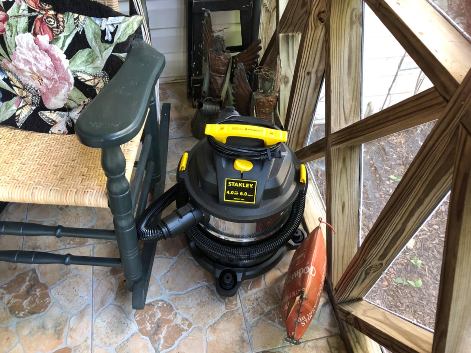 STANLEY SL18116 Wet/Dry Vacuum, 6 Gallon, 4 Horsepower, Stainless Steel Tank, 4.0 HP, Silver+Yellow Customer Review STANLEY SL18116 Wet/Dry Vacuum, 6 Gallon, 4 Horsepower, Stainless Steel Tank, 4.0 HP, Silver+Yellow - Customer Photo 5