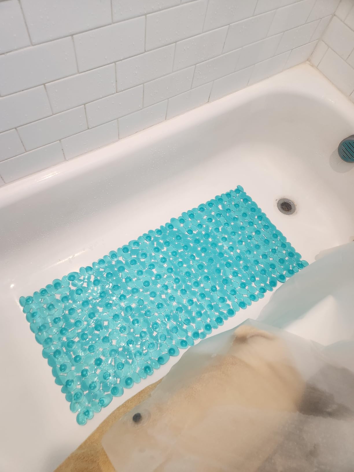 SONGZIMING Non-Slip Pebble Bathtub Mat Black 16 W x 35 L Inches (for Smooth/Non-Textured Tubs Only) Safe Shower Mat with Drain Holes, Suction Cups for Bathroom Customer Review SONGZIMING Non-Slip Pebble Bathtub Mat Black 16 W x 35 L Inches (for Smooth/Non-Textured Tubs Only) Safe Shower Mat with Drain Holes, Suction Cups for Bathroom - Customer Photo 1