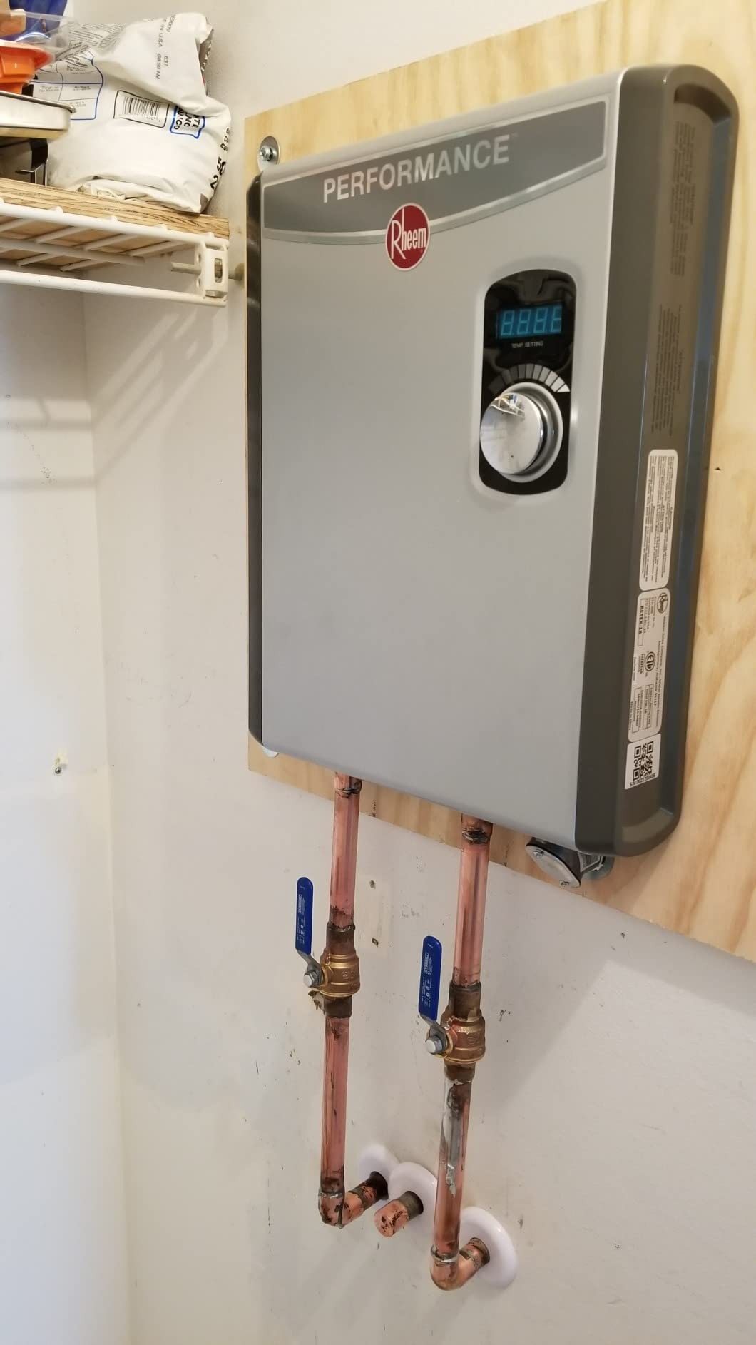 Rheem 18kW 240V Tankless Electric Water Heater, Gray Customer Review Rheem 18kW 240V Tankless Electric Water Heater, Gray - Customer Photo 5