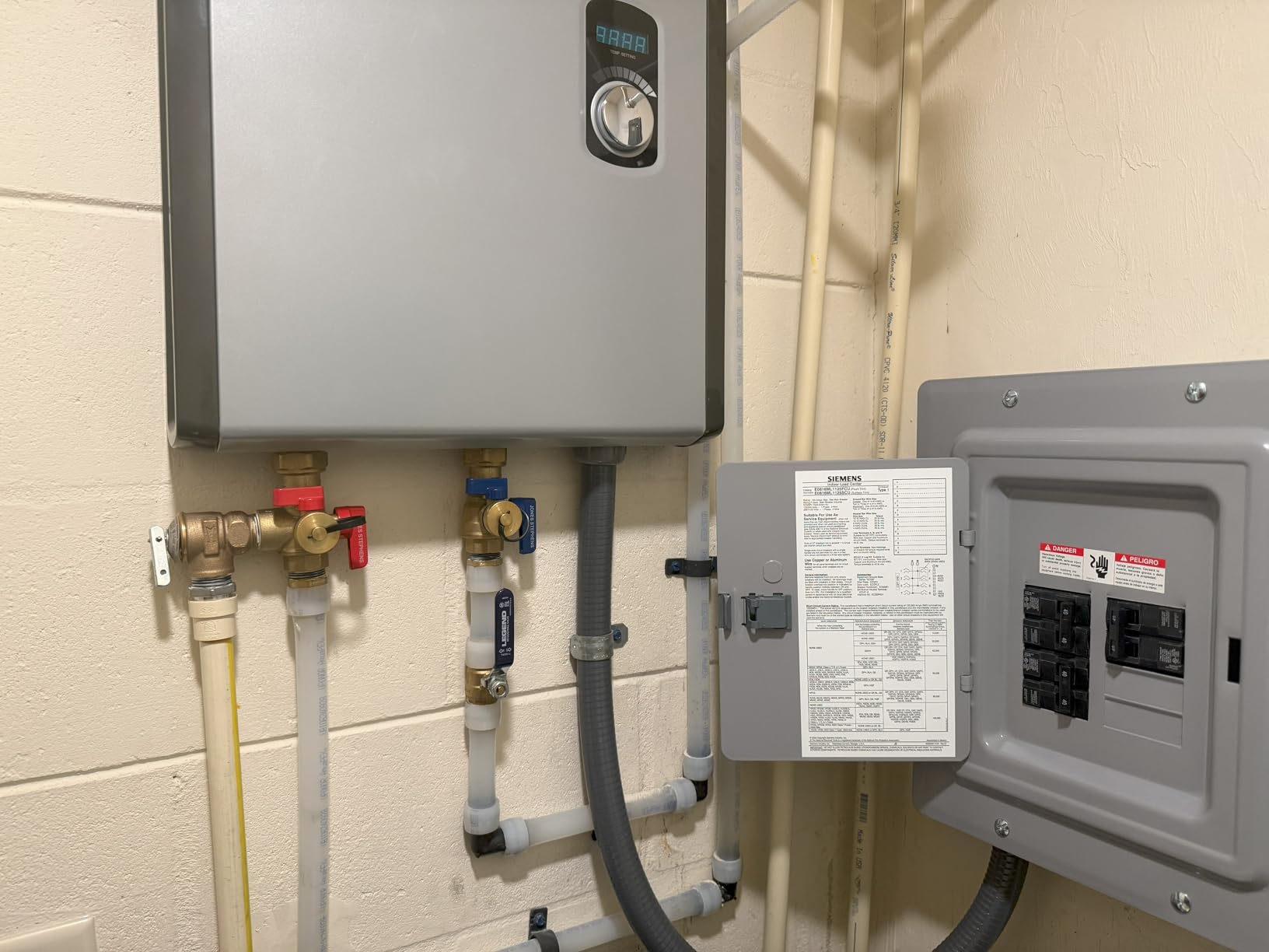 Rheem RTEX-24 24kW 240V Electric Tankless Water Heater, Gray - Customer Photo 2