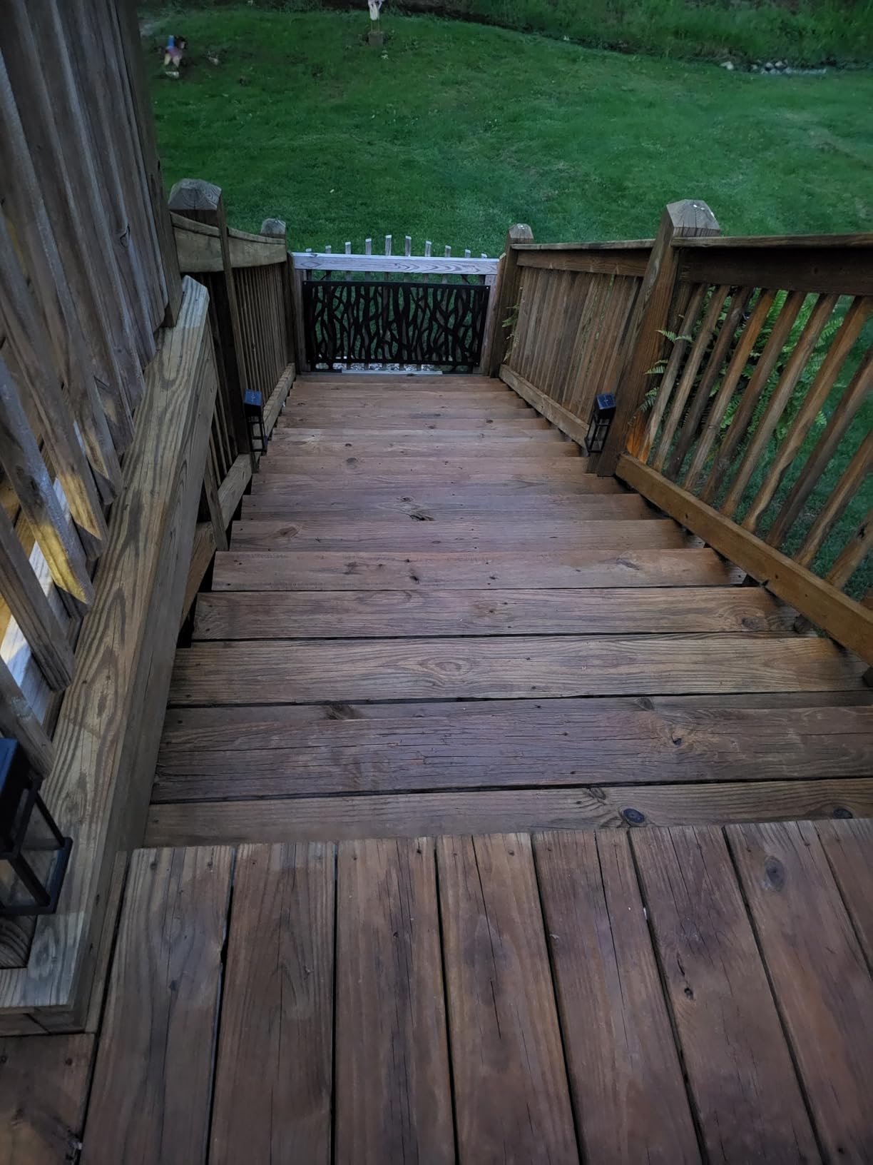 #1 Deck Premium Semi-Transparent Outdoor Wood Stain and Sealer in One - Water Based Wood Stain for Decks, Fences, & Siding - 1 Gallon (Natural) Customer Review #1 Deck Premium Semi-Transparent Outdoor Wood Stain and Sealer in One - Water Based Wood Stain for Decks, Fences, & Siding - 1 Gallon (Natural) - Customer Photo 2