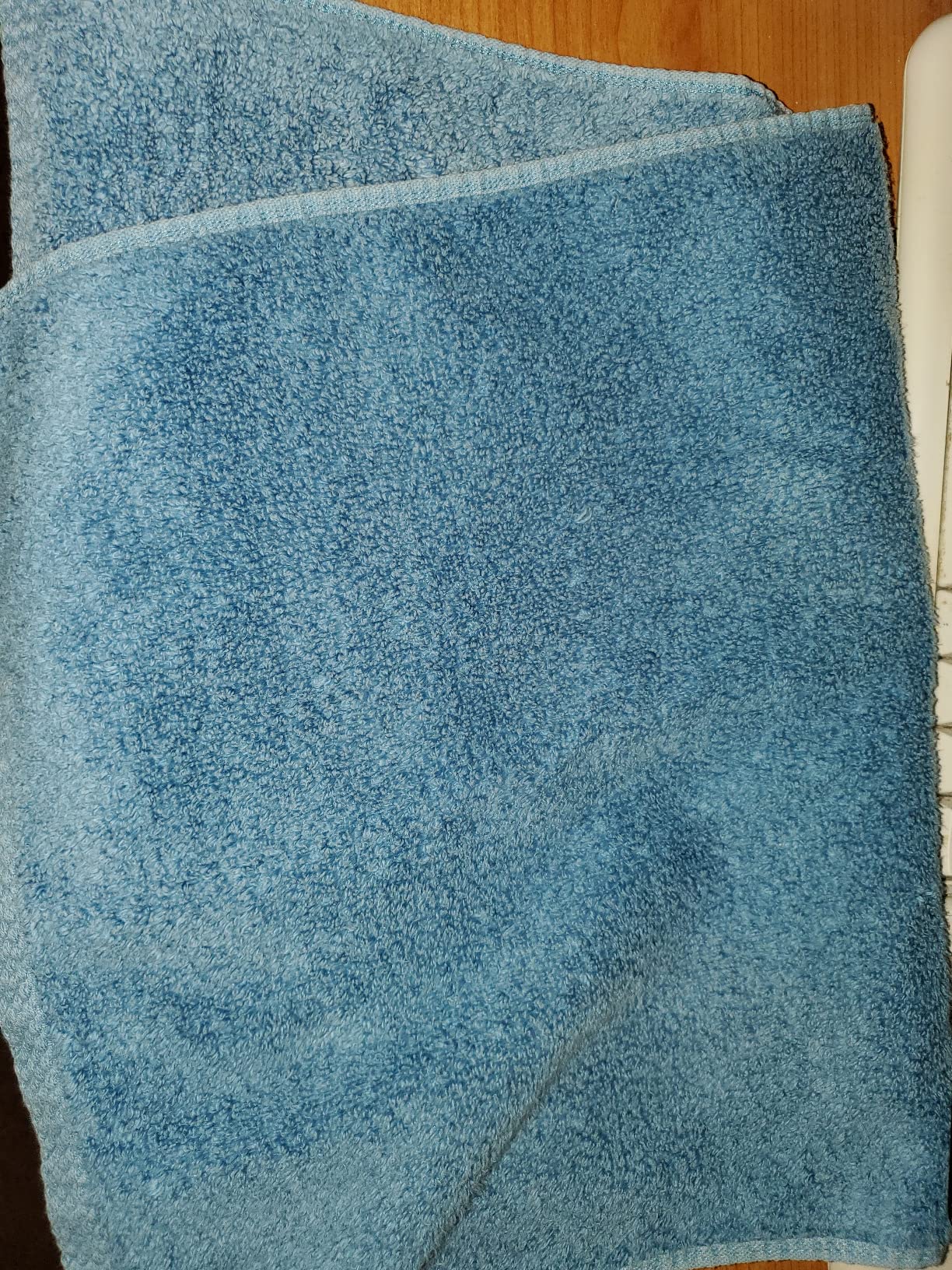 Amazon Basics 2 Piece Quick-Dry Oversize Bath Towel, 100% Cotton, Platinum, 54