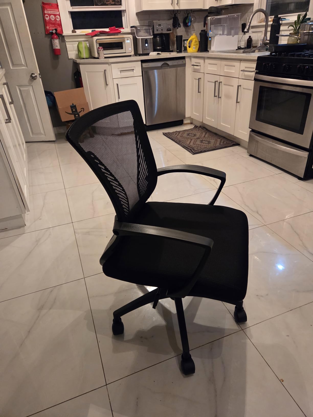Furmax Office Chair Ergonomic Computer Desk Mesh Chair Mid Back Swivel Lumbar Support with Armrest (1, Black) Customer Review Furmax Office Chair Ergonomic Computer Desk Mesh Chair Mid Back Swivel Lumbar Support with Armrest (1, Black) - Customer Photo 2