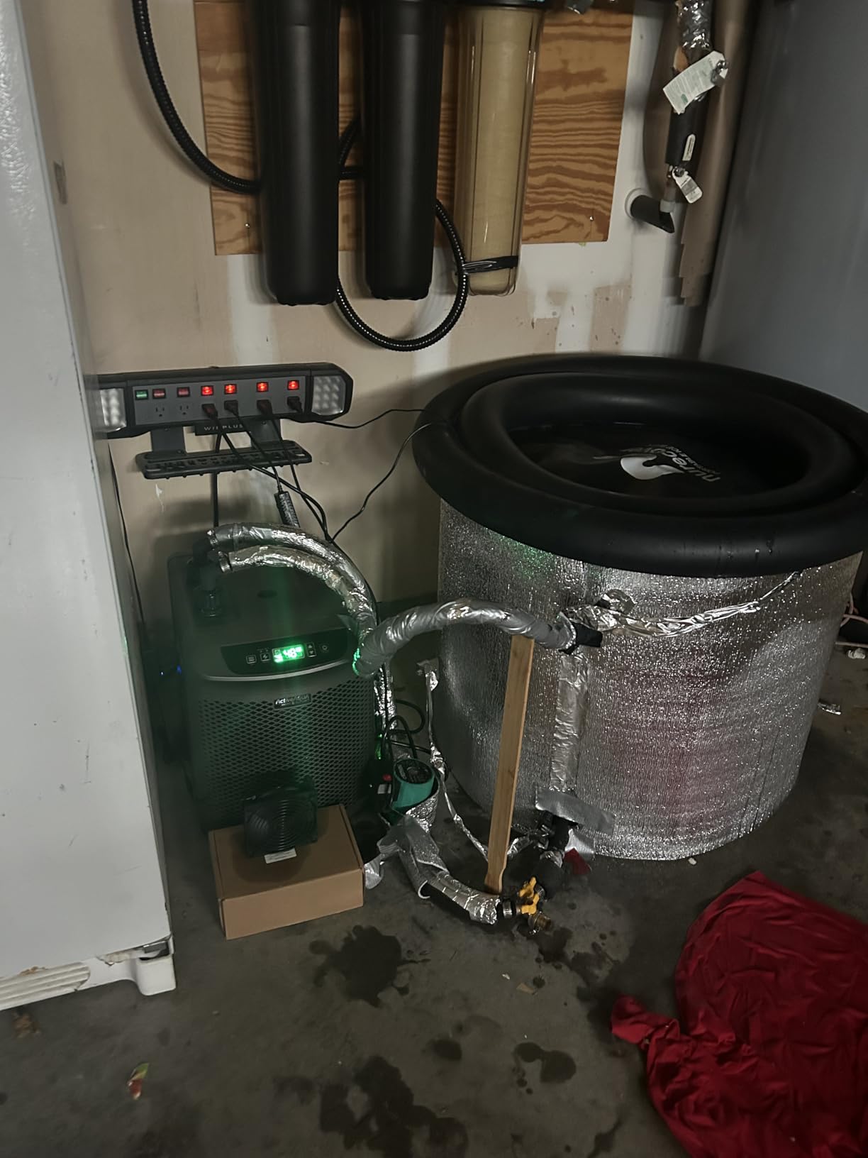 Active Aqua Hydroponic Water Chiller w/ Boost Function, 0.25 HP - Adjustable Cooling System for 40-92 Gallon Reservoirs, Pure Titanium Evaporator Cooler for Aquaponics, Cold Plunge Baths & Aquariums Customer Review Active Aqua Hydroponic Water Chiller w/ Boost Function, 0.25 HP - Adjustable Cooling System for 40-92 Gallon Reservoirs, Pure Titanium Evaporator Cooler for Aquaponics, Cold Plunge Baths & Aquariums - Customer Photo 2