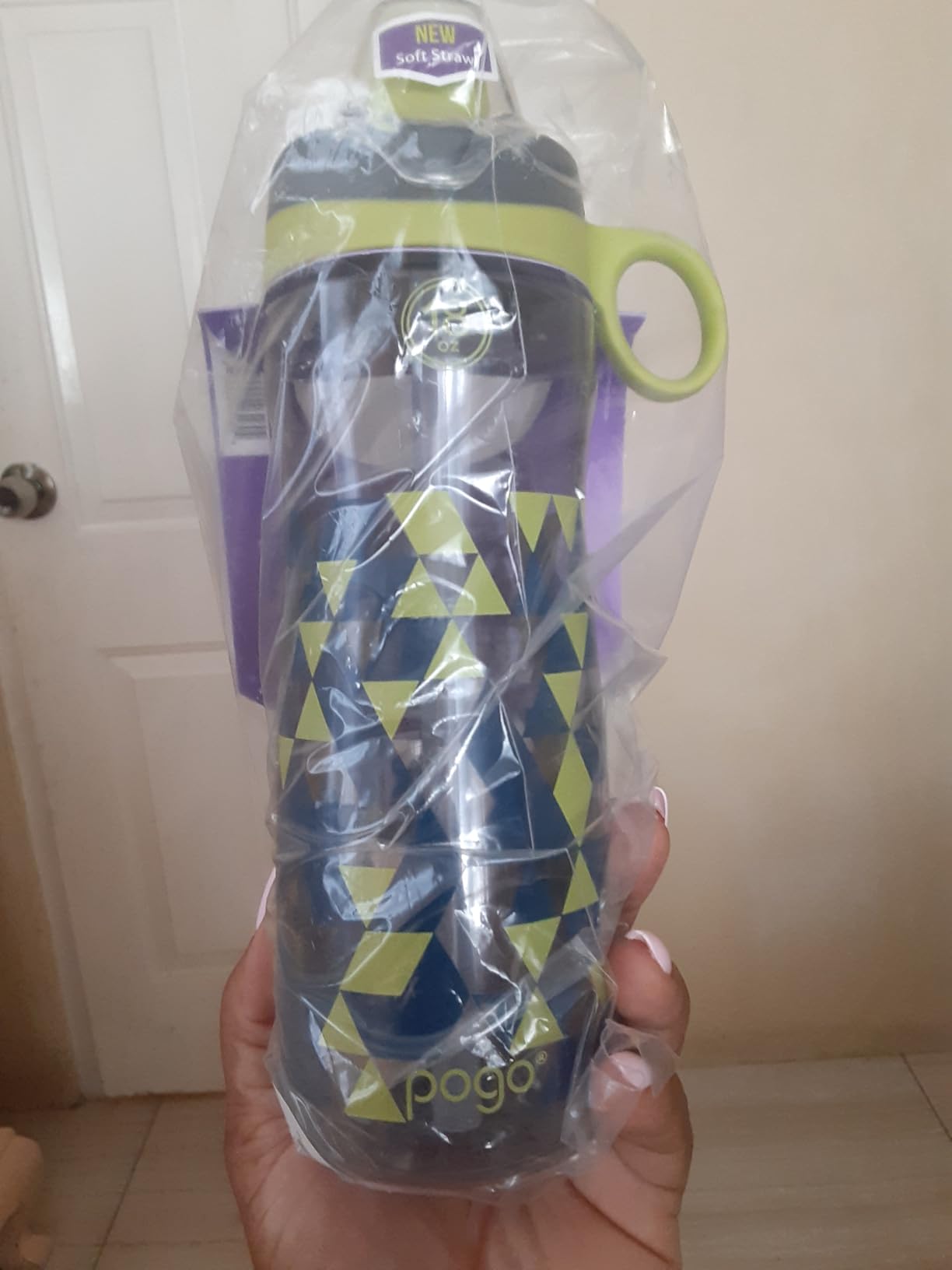Pogo 18oz Plastic Water Bottle with Straw Lid with Carry Handle, Reusable, BPA Free, Dishwasher Safe, Perfect for Travel, School, Outdoors, and Gym Customer Review Pogo 18oz Plastic Water Bottle with Straw Lid with Carry Handle, Reusable, BPA Free, Dishwasher Safe, Perfect for Travel, School, Outdoors, and Gym - Customer Photo 2
