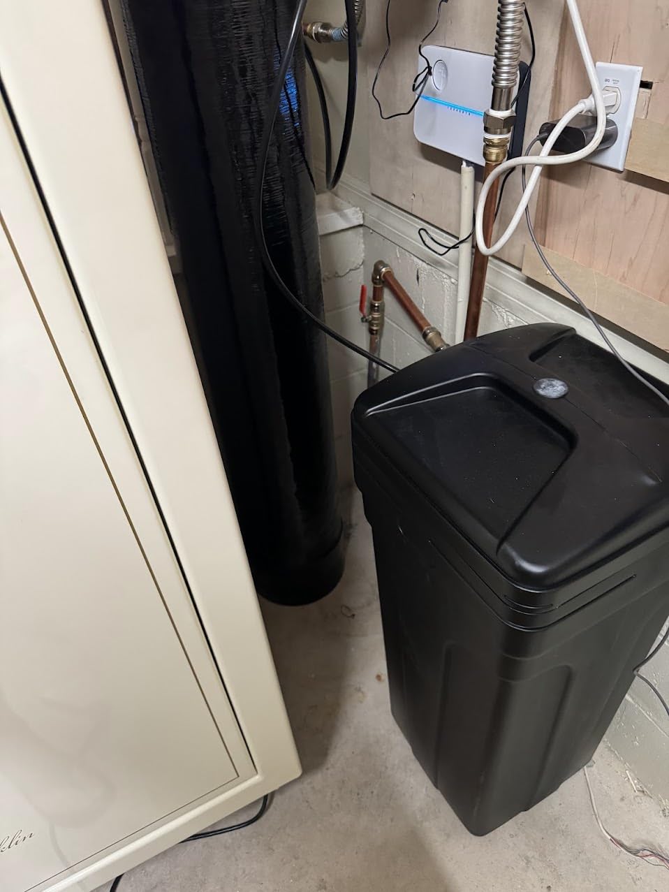 Aquasure Harmony Series 48,000 Grains Whole House Water Softener w/High Efficiency Digital Metered Control Head (48,000 Grains) Customer Review Aquasure Harmony Series 48,000 Grains Whole House Water Softener w/High Efficiency Digital Metered Control Head (48,000 Grains) - Customer Photo 1