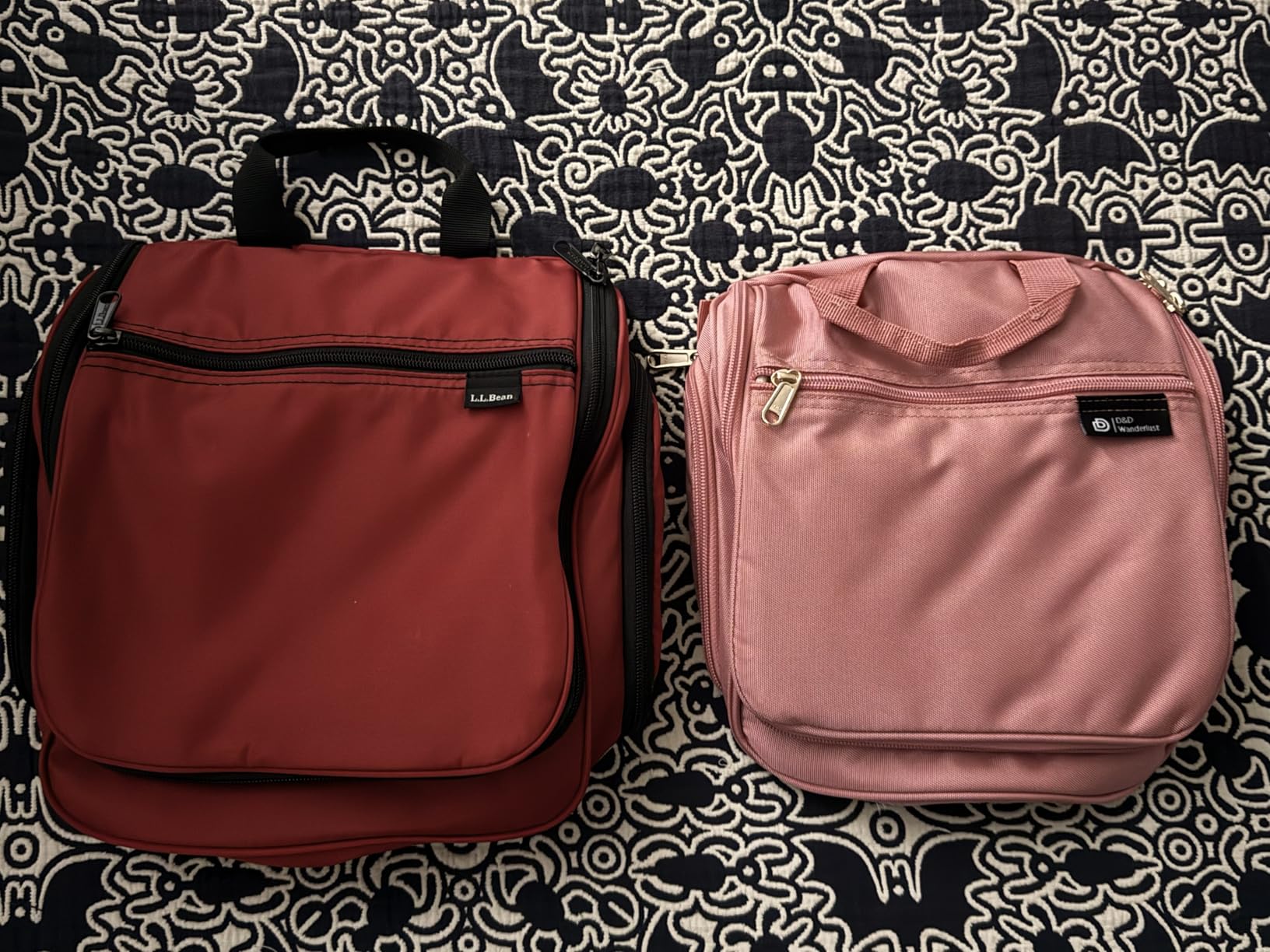 D&D Hanging Travel Toiletry Bag for Men and Women – Large Cosmetics, Makeup and Toiletries Organizer Kit with 10 Compartments, YKK Zippers, XXL Metal Swivel Hook, Water-Resistant Nylon Customer Review D&D Hanging Travel Toiletry Bag for Men and Women – Large Cosmetics, Makeup and Toiletries Organizer Kit with 10 Compartments, YKK Zippers, XXL Metal Swivel Hook, Water-Resistant Nylon - Customer Photo 1