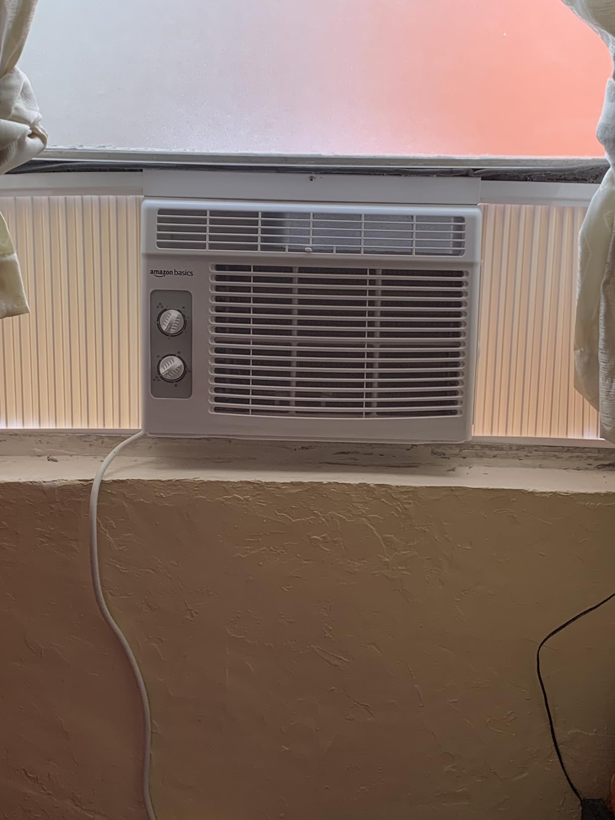 Amazon Basics 5000-BTU Small Window Air Conditioner, Up to 150 Sqf, Window AC Units with Cool and Fan Functions, Washable Filter, Adjustable Window Kit, Intuitive Mechanical Controls, White Customer Review Amazon Basics 5000-BTU Small Window Air Conditioner, Up to 150 Sqf, Window AC Units with Cool and Fan Functions, Washable Filter, Adjustable Window Kit, Intuitive Mechanical Controls, White - Customer Photo 1
