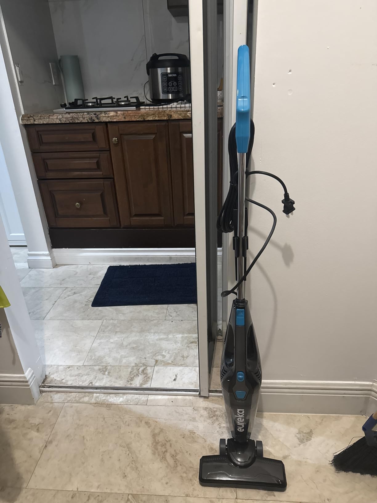 Eureka NES215A Blaze 3-in-1 Swivel Handheld & Stick Vacuum Cleaner, Blue Customer Review Eureka NES215A Blaze 3-in-1 Swivel Handheld & Stick Vacuum Cleaner, Blue - Customer Photo 1